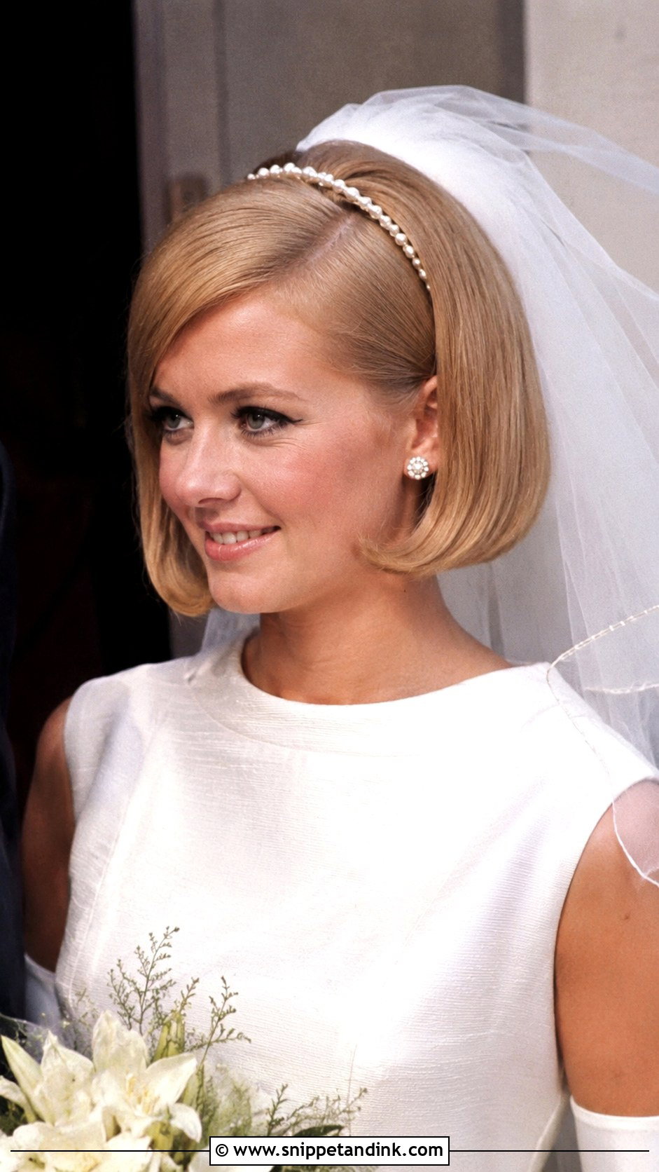 1960s Wedding Mod Bob Hair - Snippet and Ink - 20 1960s Wedding Hair Ideas