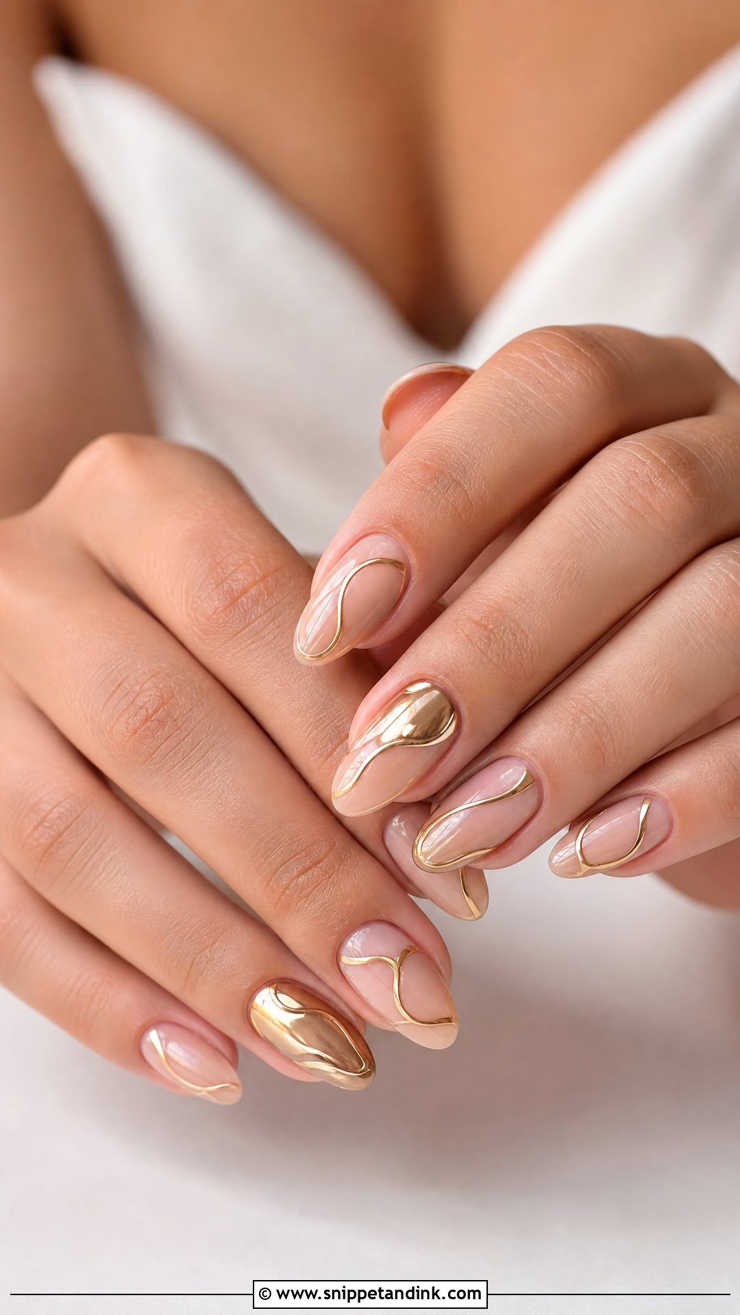 Abstract Gold Line Wedding Nails - Snippet and Ink - 25 Unique Wedding Nails