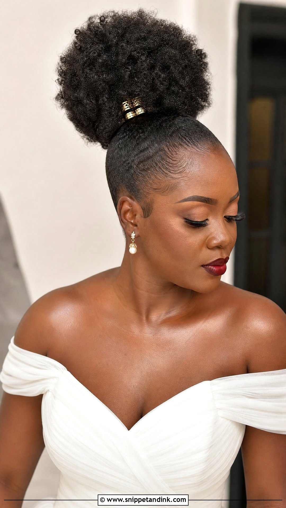 Afro Puff Ponytail for African Brides - Snippet and Ink - 20 African Bridal Hairstyles
