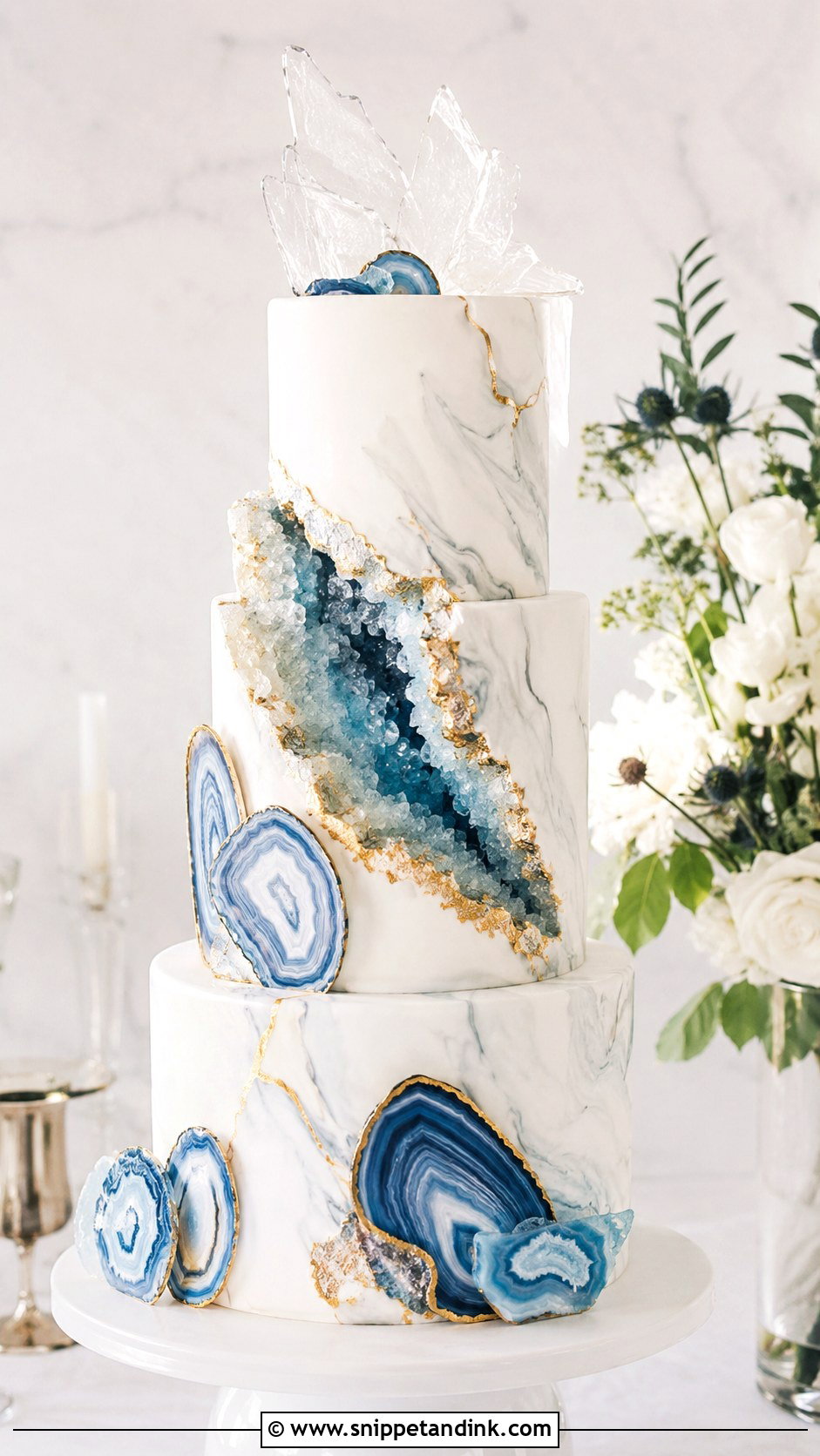 Agate Slice Geode Wedding Cake - Snippet and Ink - 30 Geode Wedding Cakes