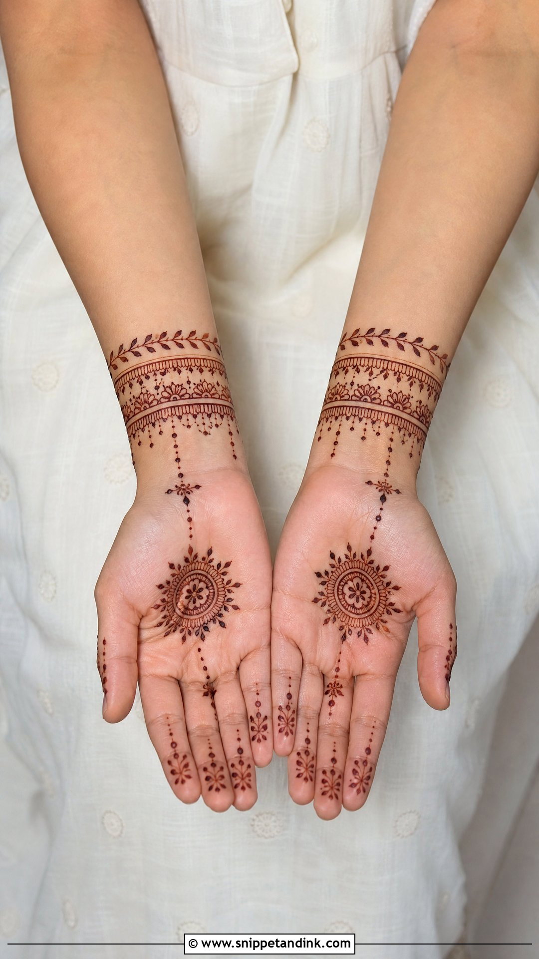 Alia Bhatt Bracelet Mehndi Design - Snippet and Ink - 20 Alia Bhatt Wedding Mehndi Design Ideas
