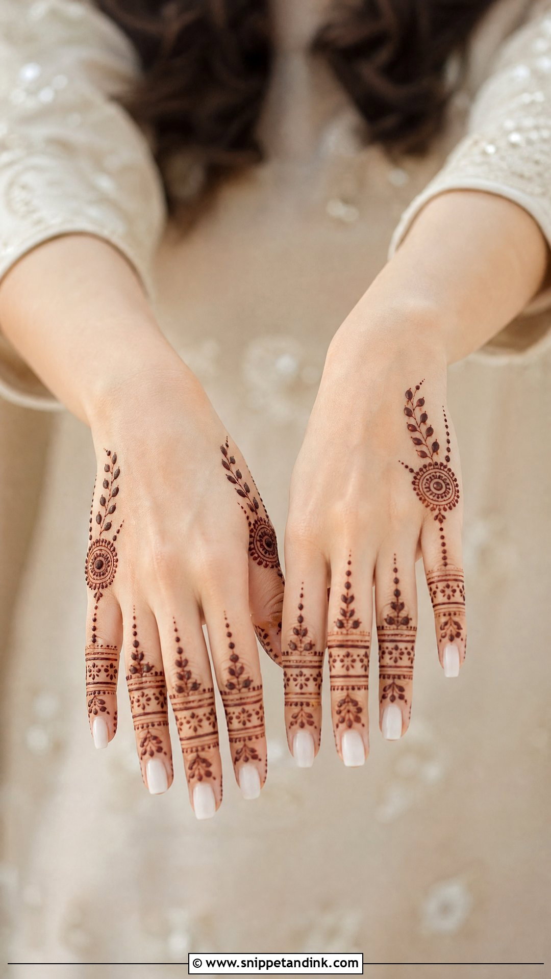 Alia Bhatt Finger Mehndi Design - Snippet and Ink - 20 Alia Bhatt Wedding Mehndi Design Ideas