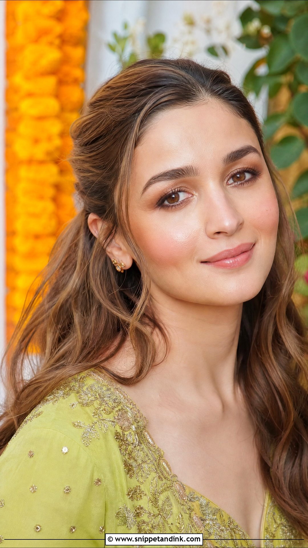 Alia Bhatt Mehendi Bridal Makeup - Snippet and Ink - 20 Alia Bhatt Bridal Look Ideas