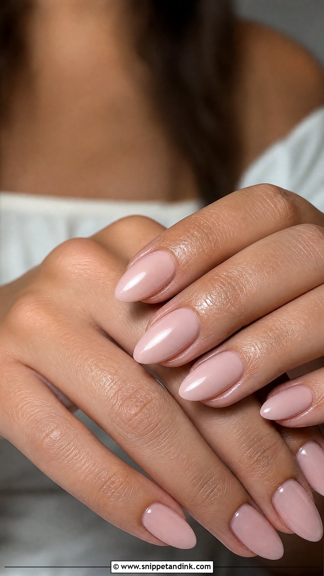 Almond Bride Nails - Snippet and Ink - 25 Brides Nails for Wedding