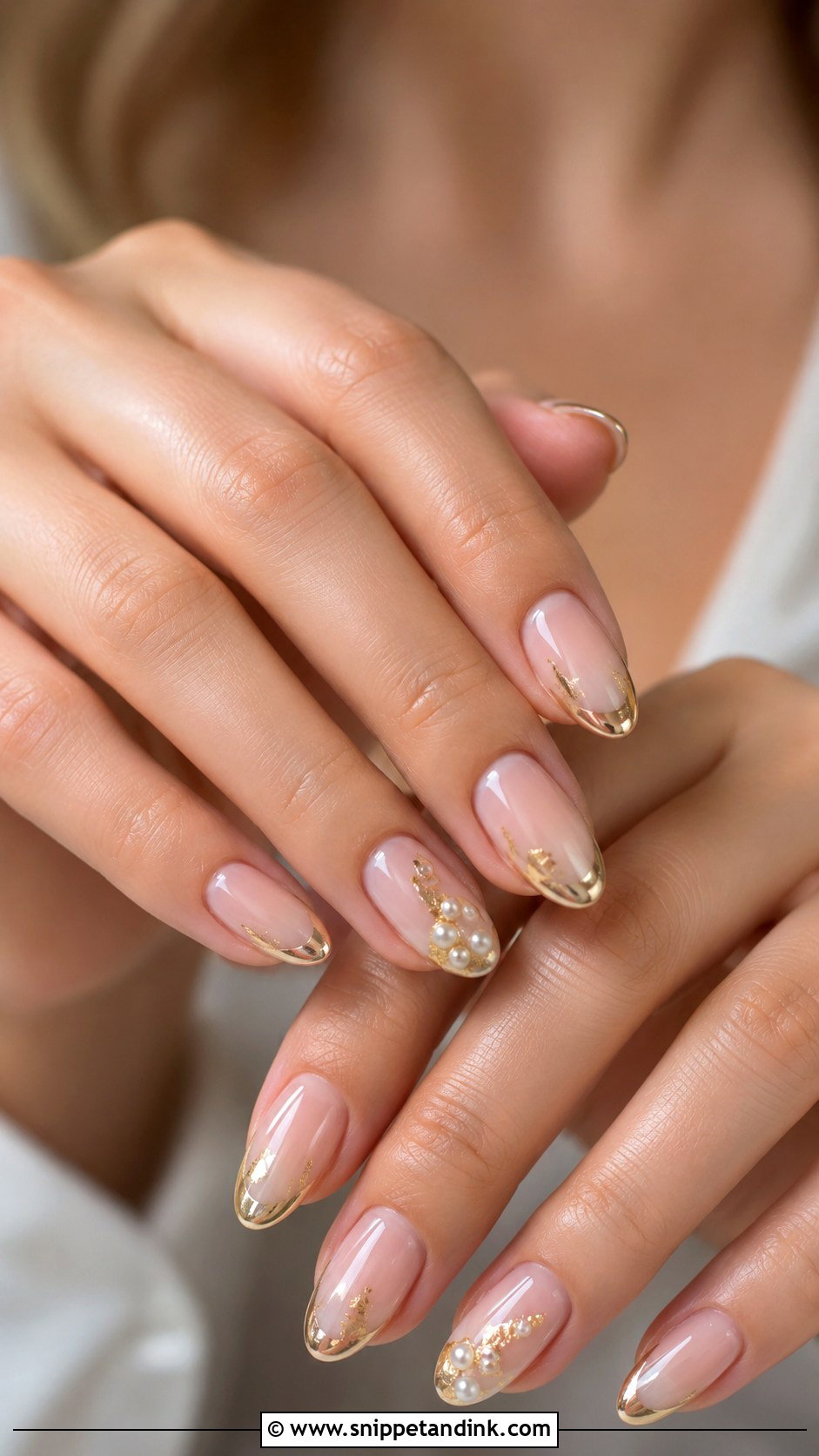 Almond Gold Wedding Nails - Snippet and Ink - 20 Wedding Nails with Gold