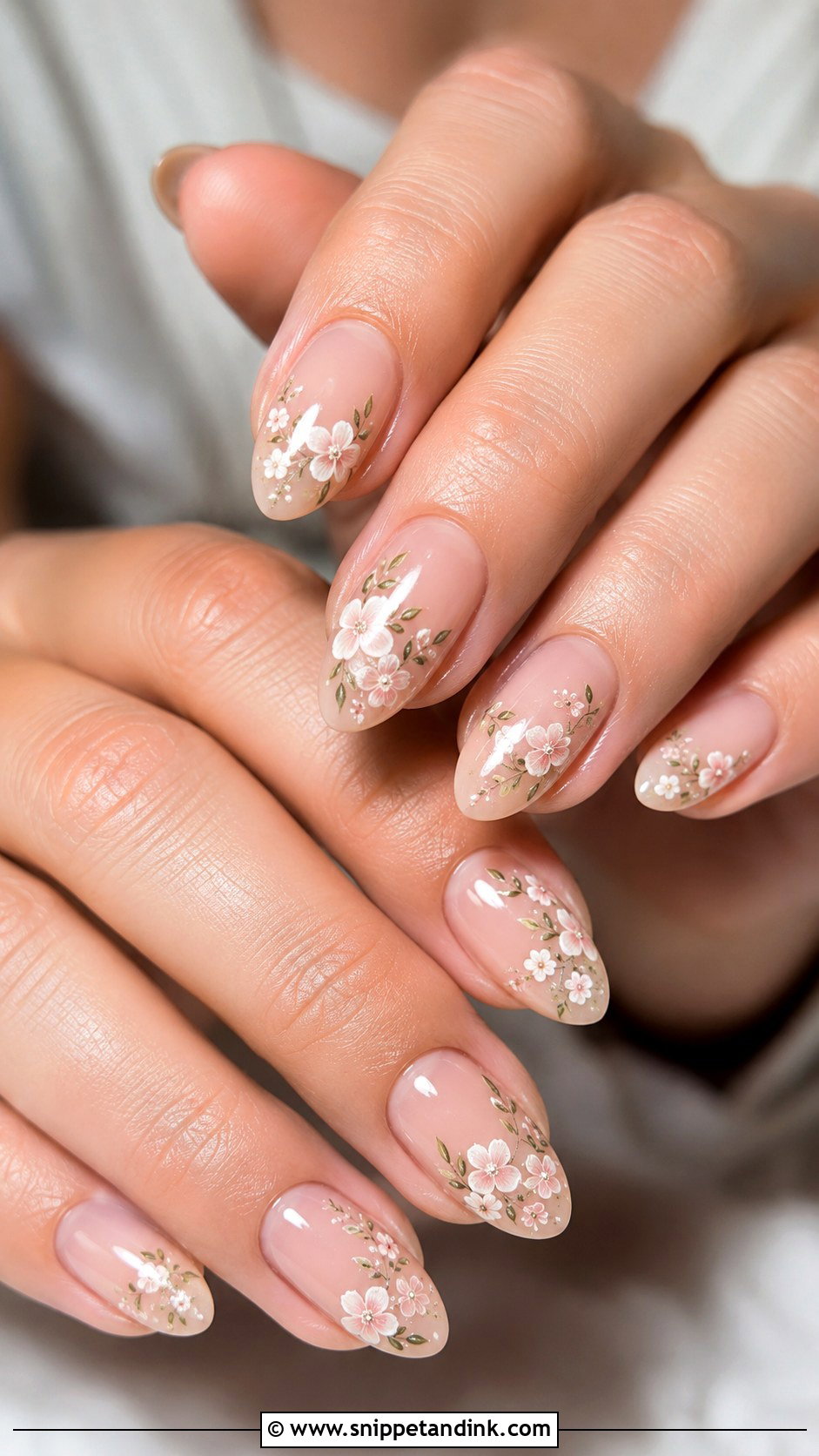 Almond Wedding Floral Nails - Snippet and Ink - 20 Almond Shaped Wedding Nails