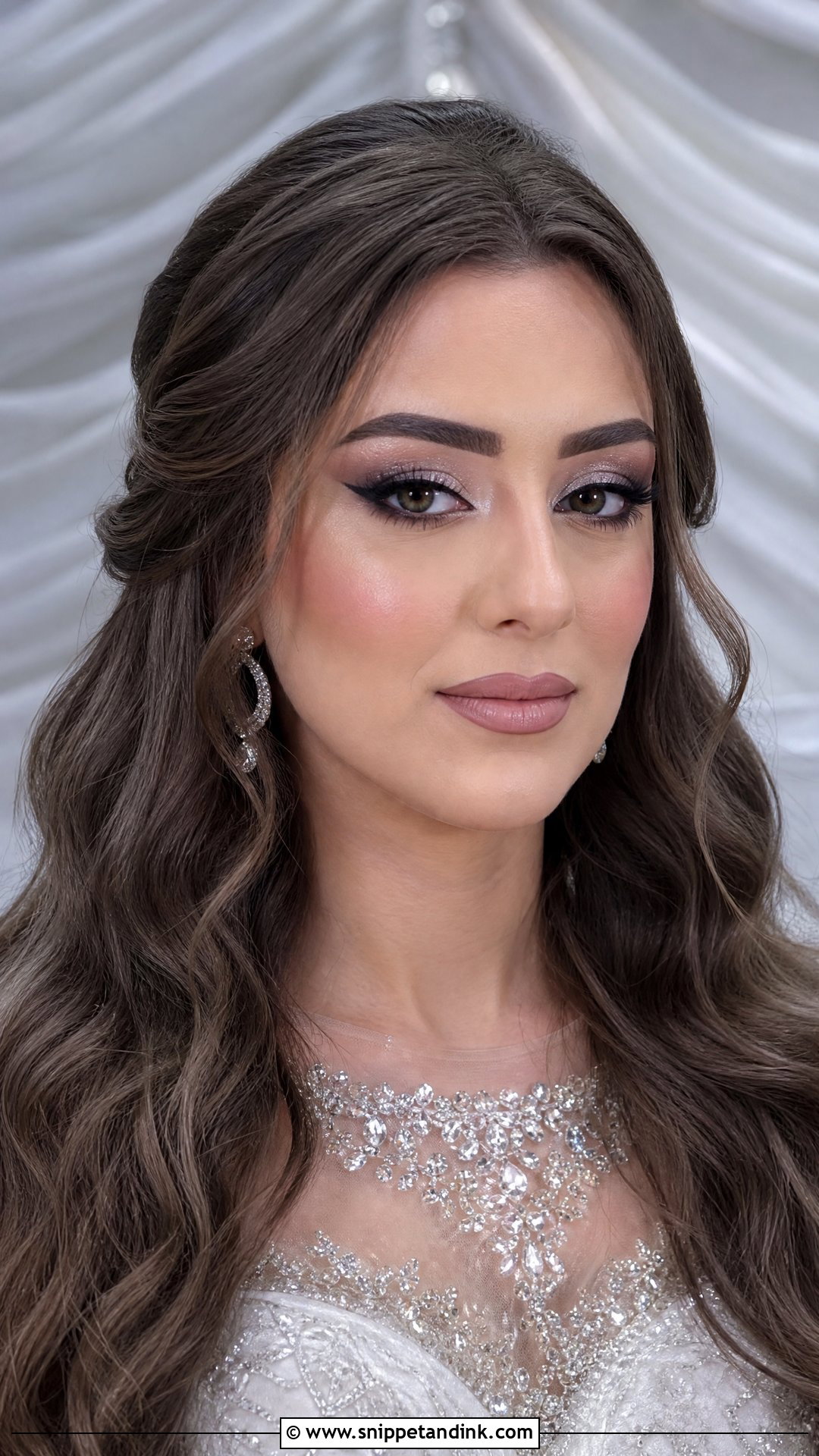 Arab Bridal Makeup With Silver Eyeshadow - Snippet and Ink - 20 Arab Bridal Makeup Ideas