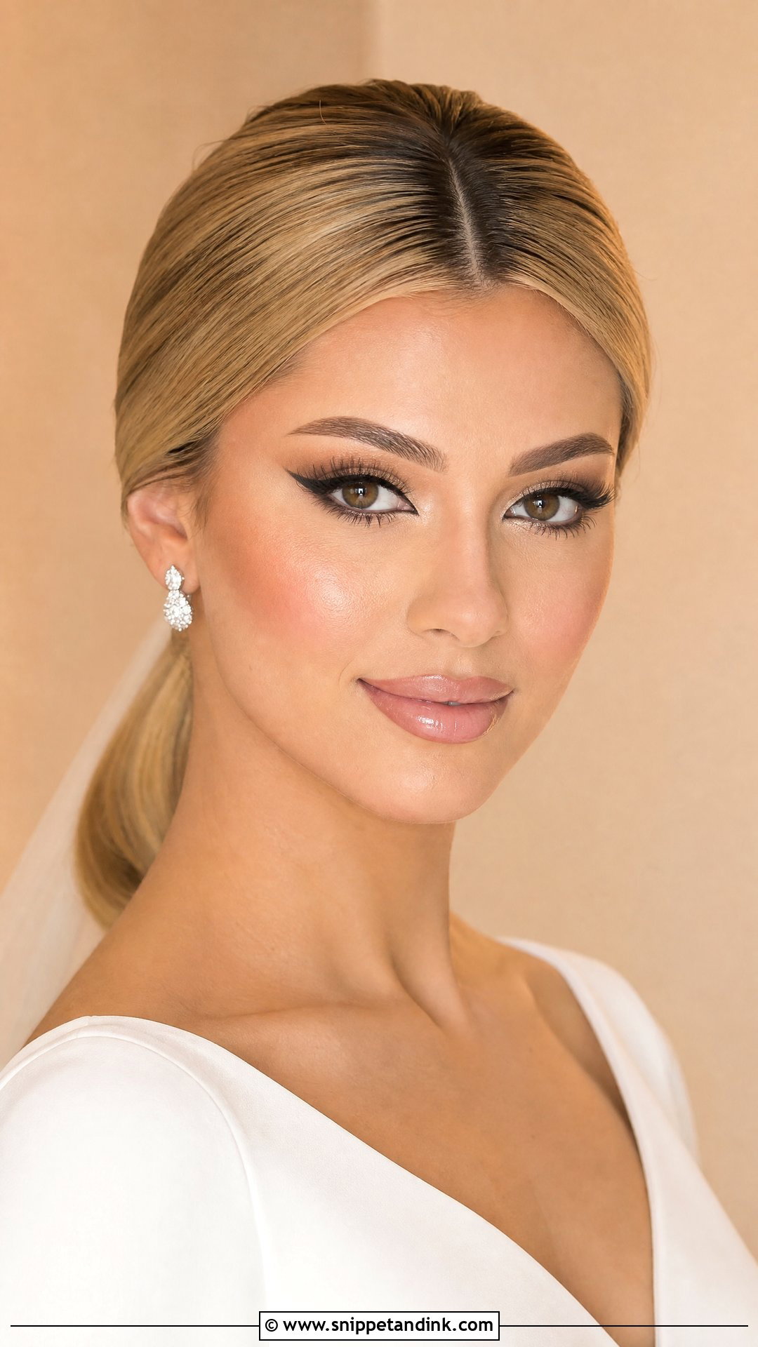 Arab Wedding Winged Liner Makeup - Snippet and Ink - 25 Arab Wedding Makeup Ideas