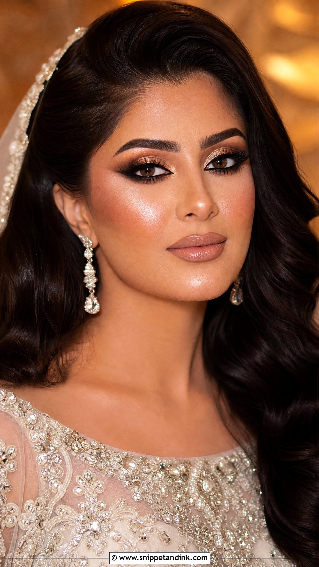 Arabian Wedding Makeup With Full Glam - Snippet and Ink - 20 Arabian Wedding Makeup Ideas