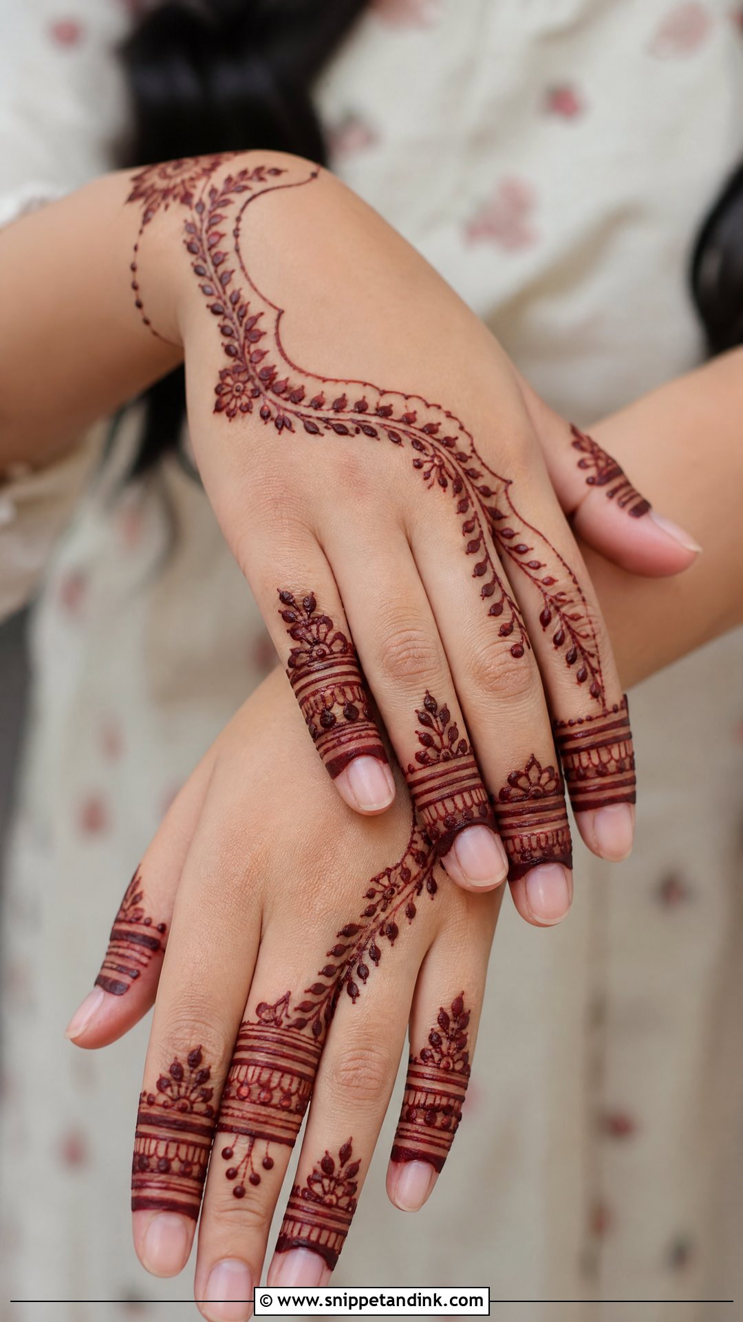 Arabic Back Hand Mehndi Design With Finger Bands - Snippet and Ink - 30 Latest Arabic Back Hand Mehndi Designs