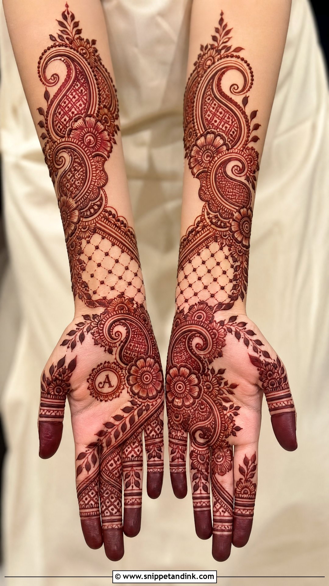 Arabic Bridal Front Hand Mehndi Design - Snippet and Ink - 35 Arabic Mehndi Designs