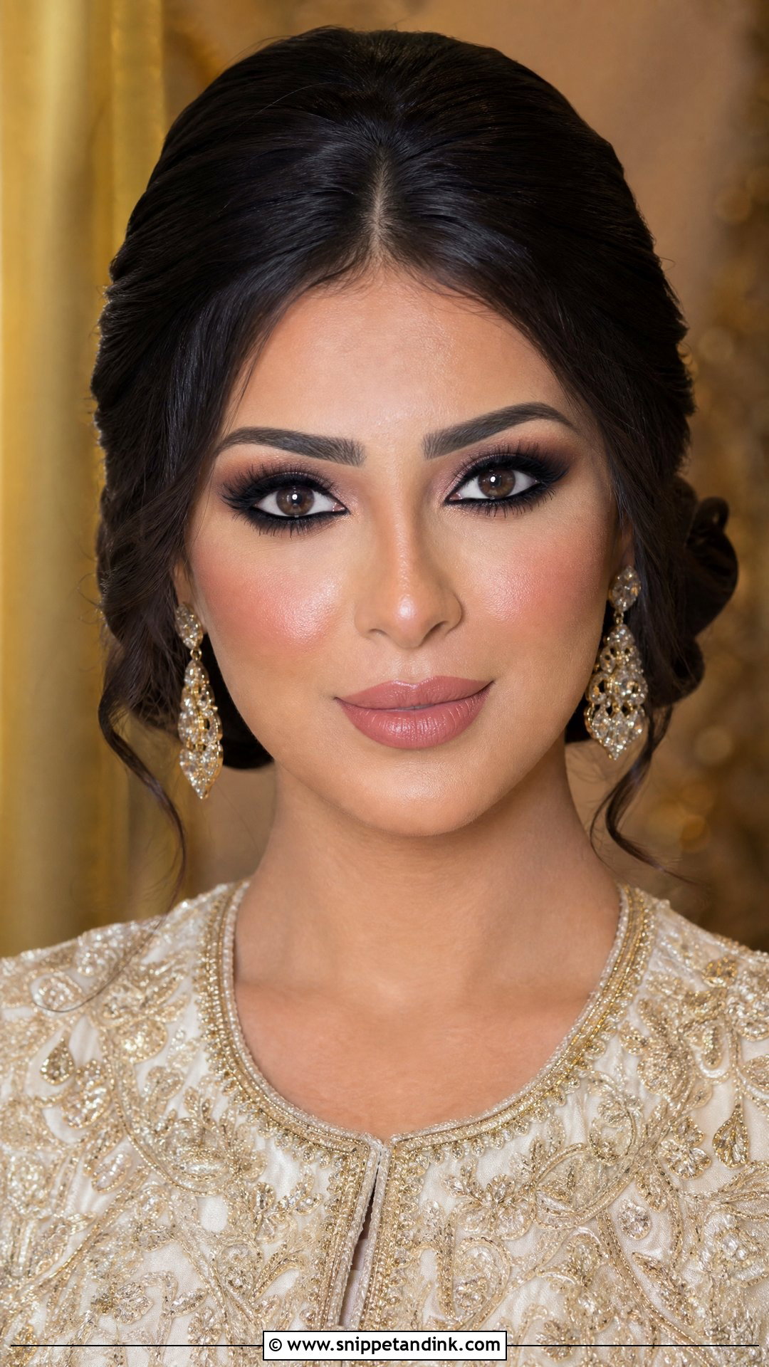 Arabic Bridal Makeup With Classic Bridal Glam - Snippet and Ink - 25 Arabic Bridal Makeup Ideas