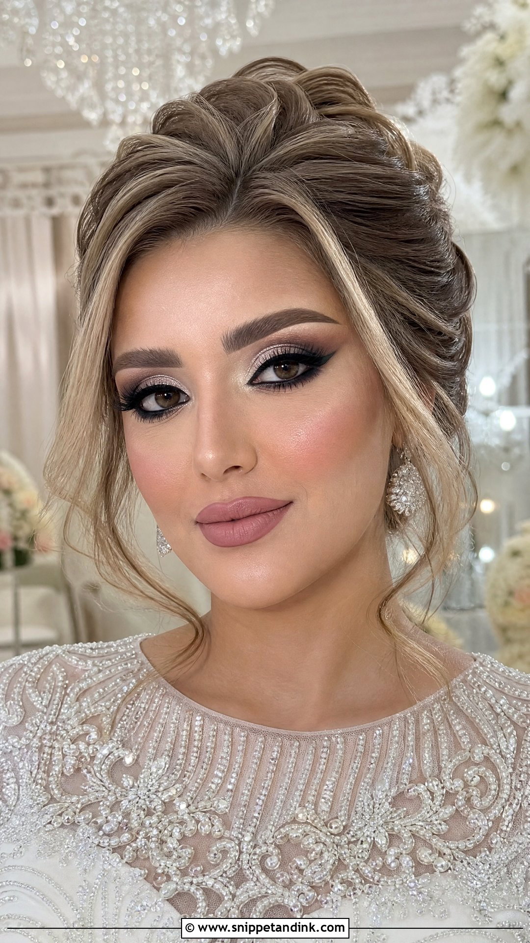 Arabic Bridal Makeup With Silver Eyeshadow - Snippet and Ink - 25 Arabic Wedding Makeup Ideas