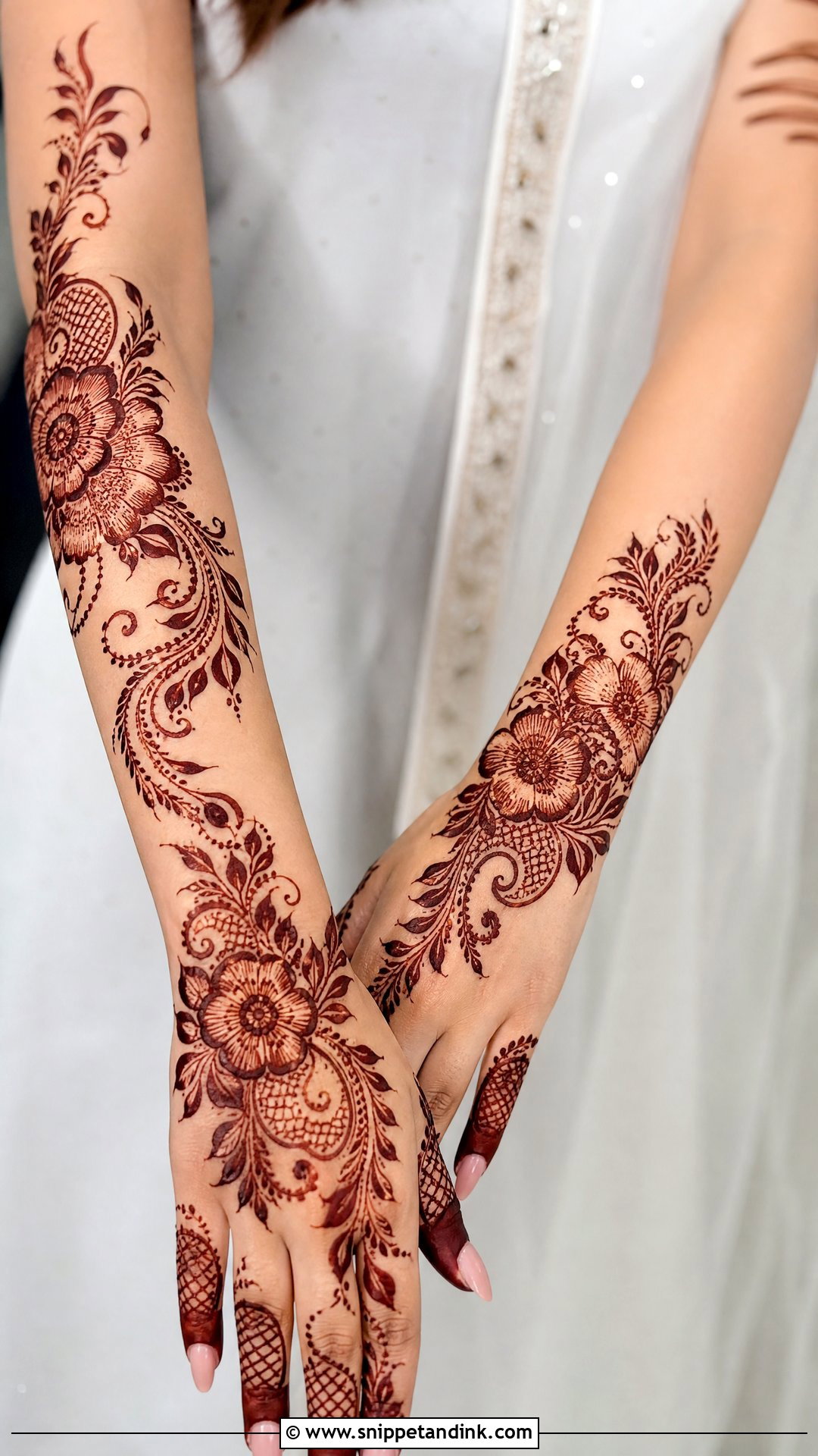 Arabic Bridal Mehndi Design - Snippet and Ink - 25 Wedding Mehndi Mehandi Design for Bride Ideas