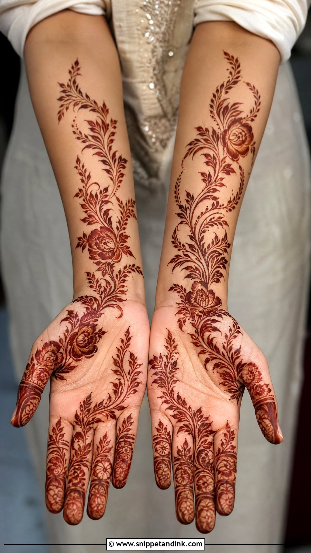 Arabic Bridal Mehndi Design For Hands - Snippet and Ink - 20 Unique Bridal Mehndi Mehandi Designs for Hands