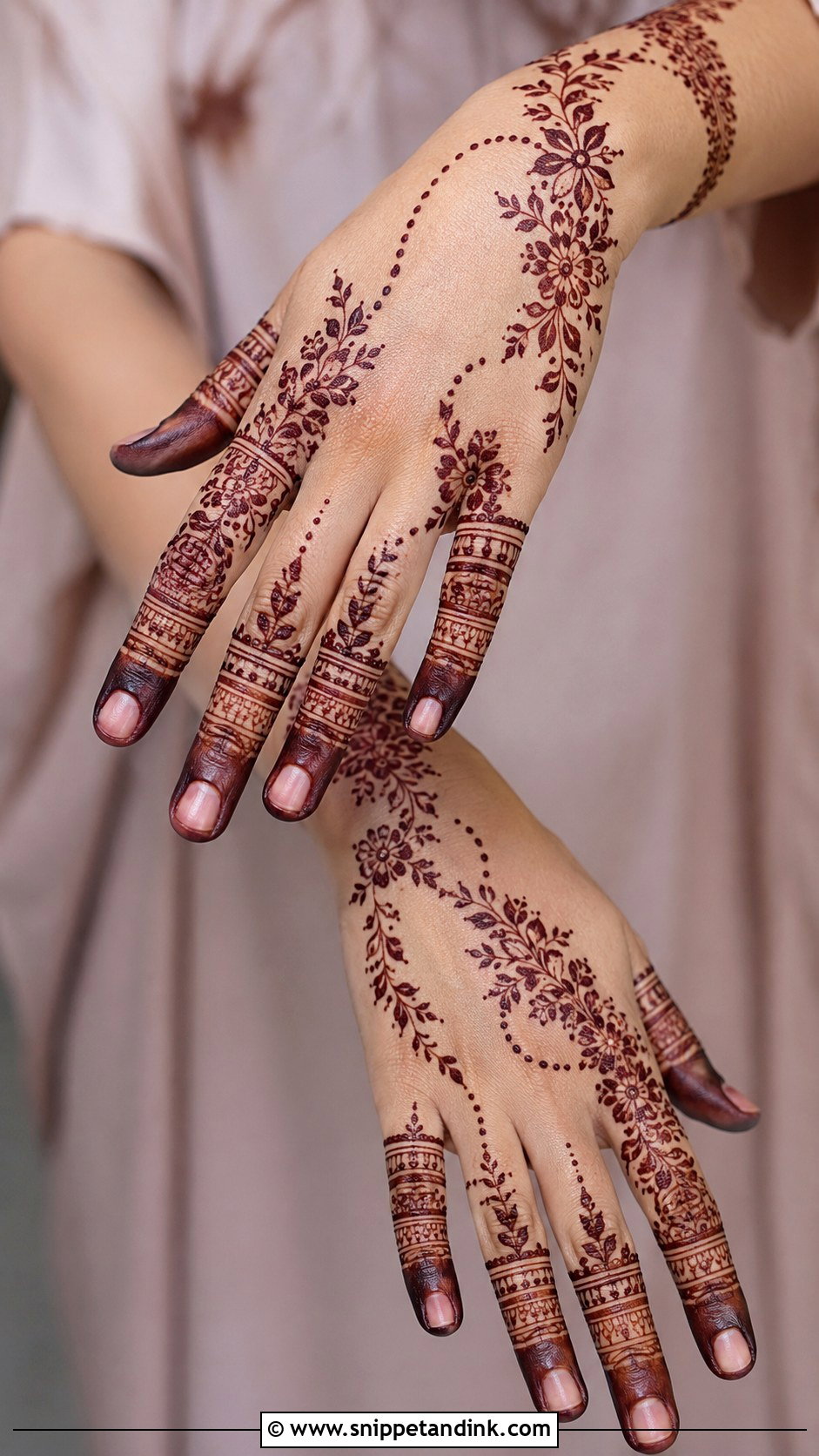 Arabic Bridal Mehndi Design With Finger Details - Snippet and Ink - 30 Arabic Bridal Mehndi Designs