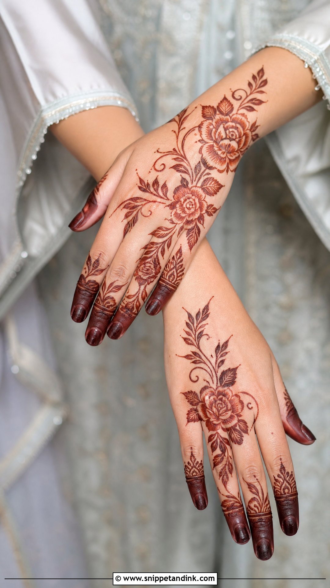 Arabic Bridal Mehndi Design - Snippet and Ink - 20 Aesthetic Bridal Mehndi Designs