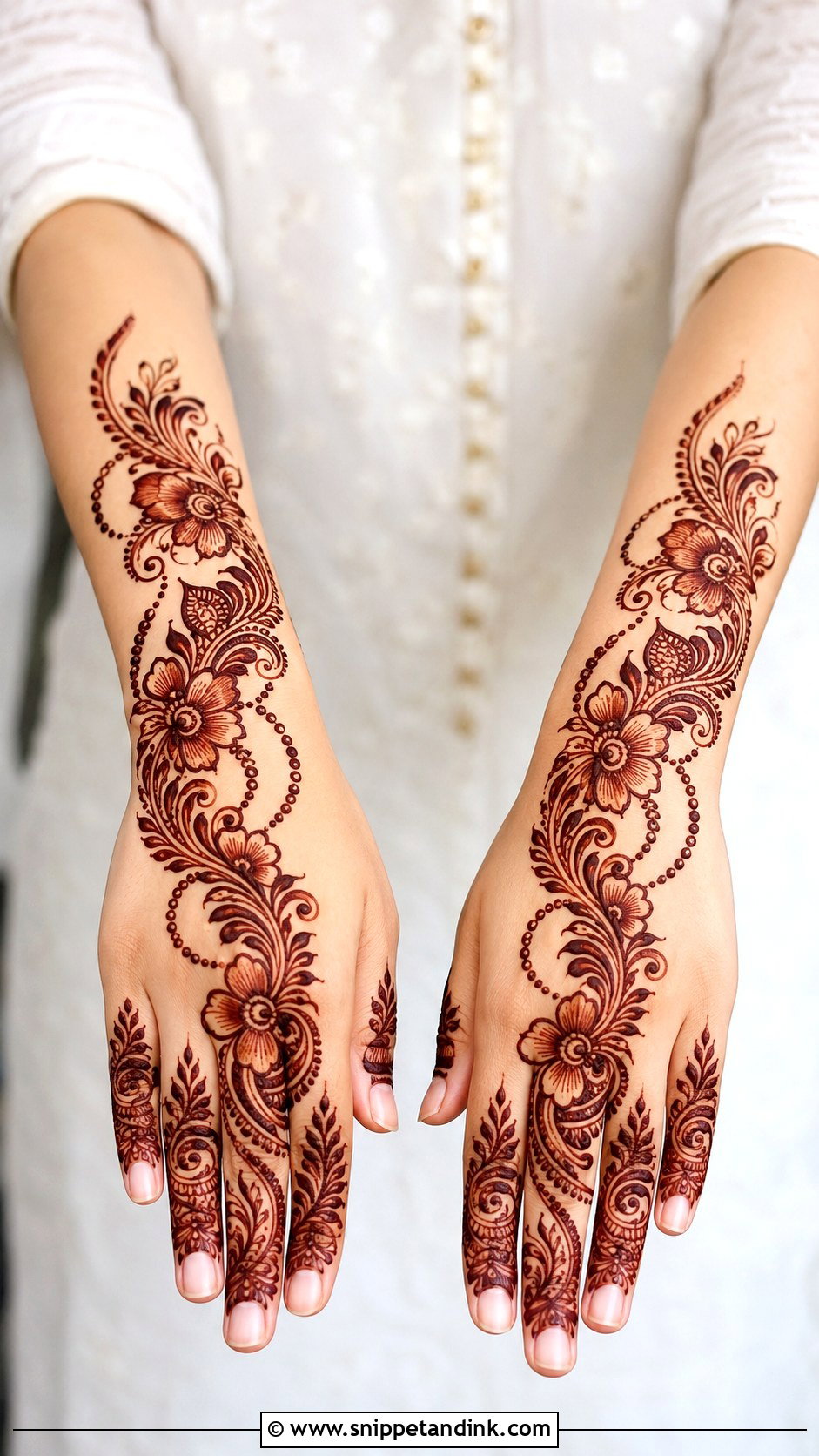 Arabic Engagement Mehndi Design - Snippet and Ink - 35 Engagement Mehndi Designs