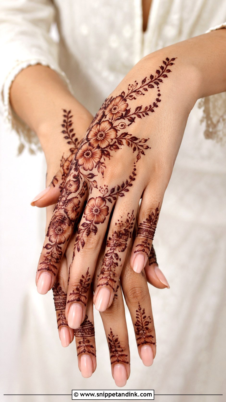 Arabic Engagement Mehndi Design - Snippet and Ink - 30 Engagement Mehndi Designs for Bride