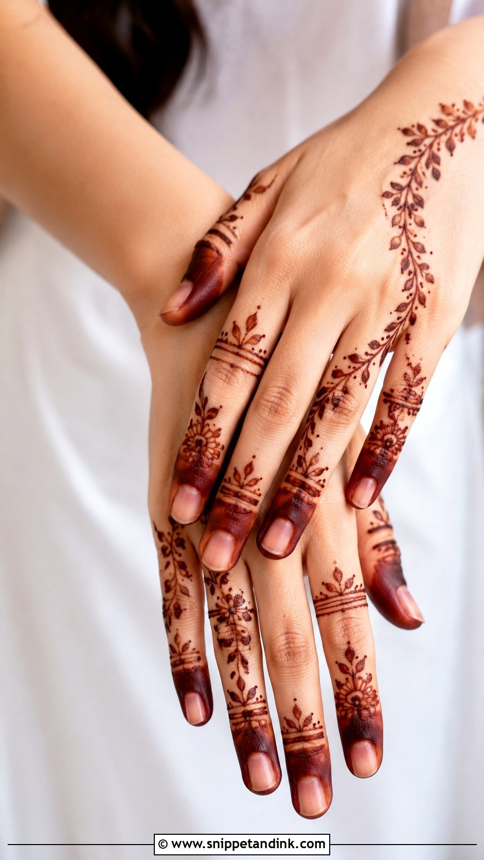 Arabic Finger Mehndi Design - Snippet and Ink - 30 Latest Arabic Mehndi Designs