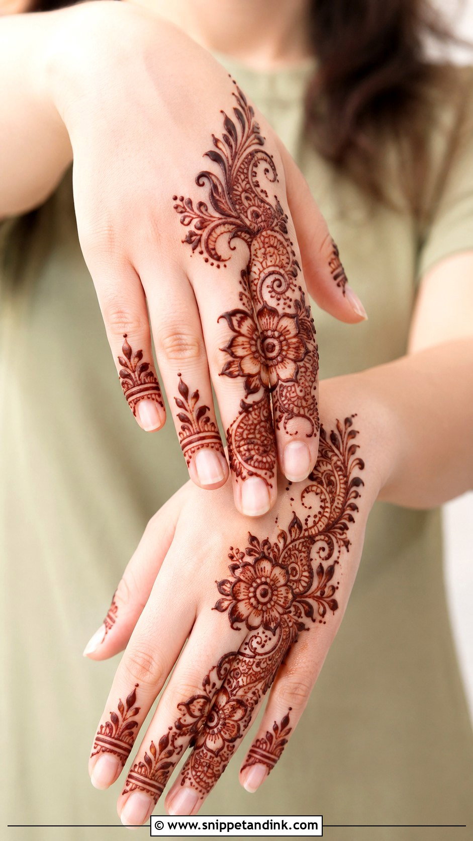 Arabic Half Hand Mehndi Design - Snippet and Ink - 35 Simple Arabic Mehndi Designs