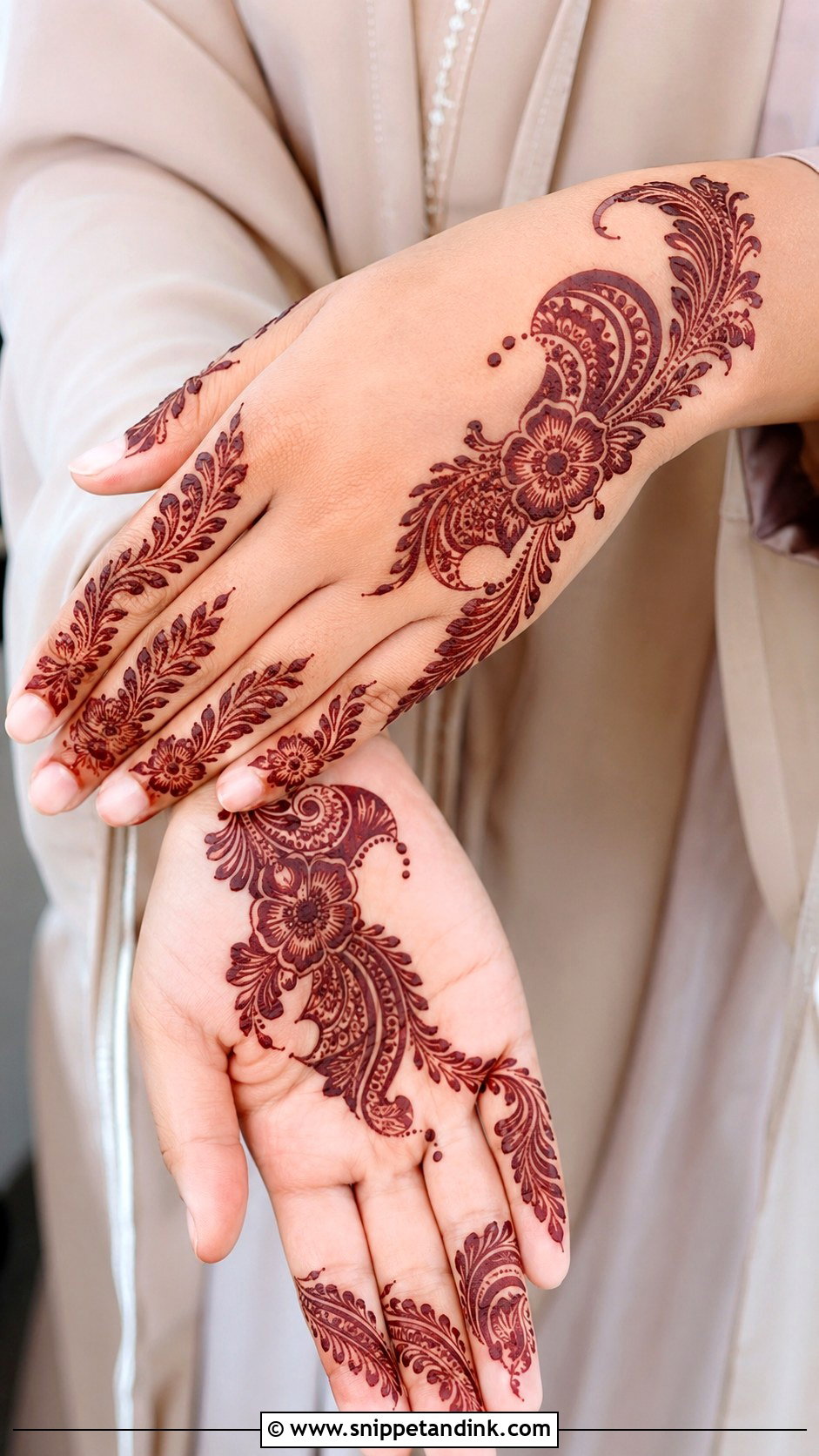 Arabic Khafif Mehndi Design - Snippet and Ink - 35 Khafif Mehndi Designs