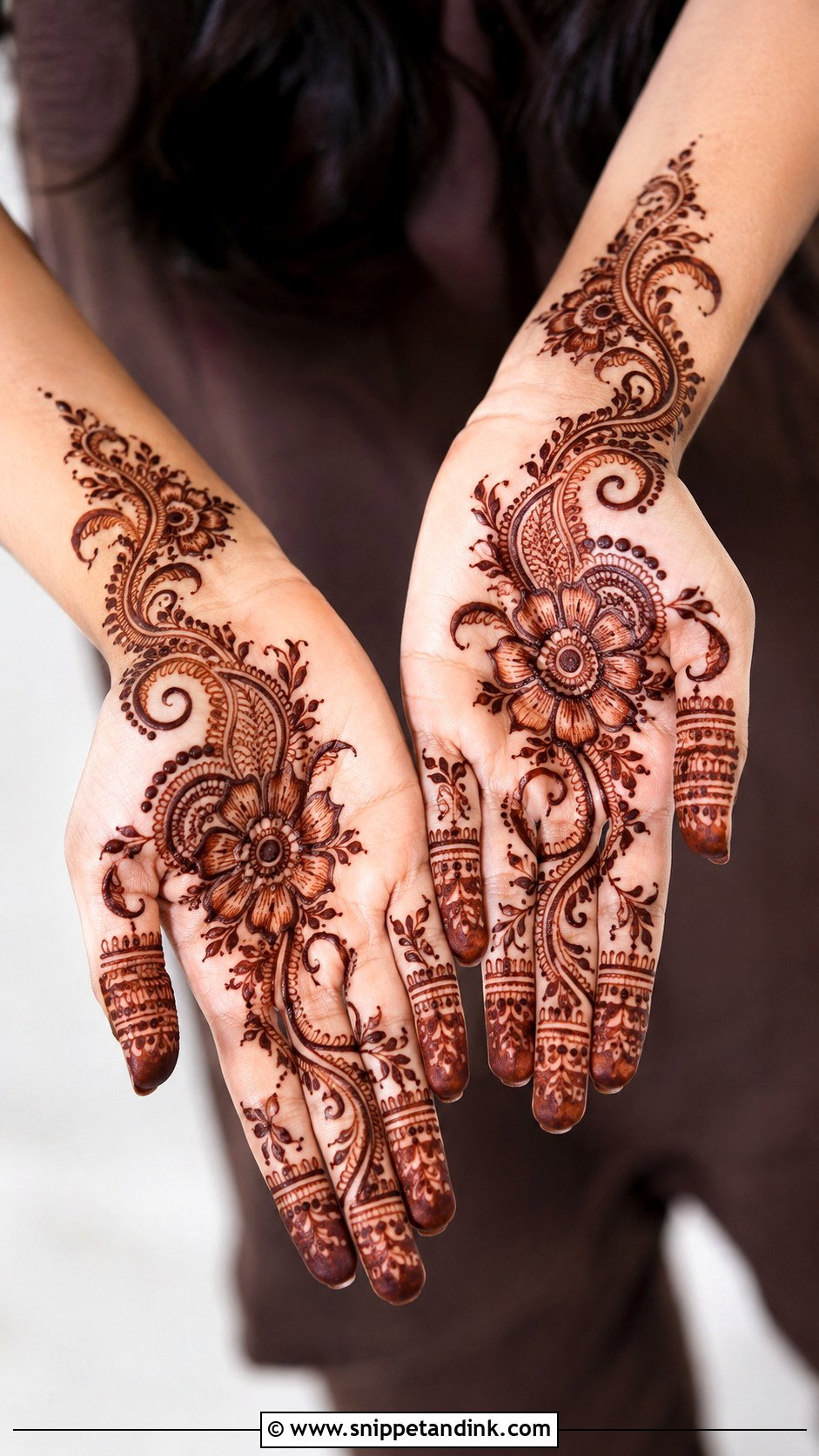Arabic Palm Mehndi Design - Snippet and Ink - 30 Latest Arabic Mehndi Designs