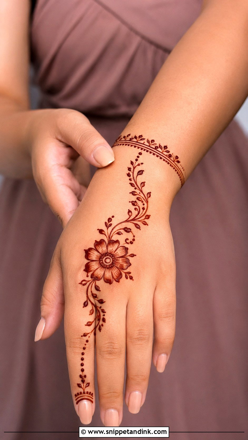 Arabic Quick Mehndi Design - Snippet and Ink - 35 Simple Arabic Mehndi Designs