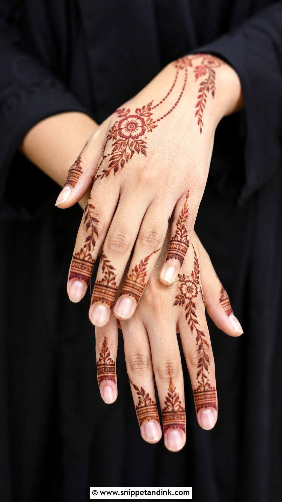 Arabic Ring Mehndi Design - Snippet and Ink - 35 Simple Arabic Mehndi Designs