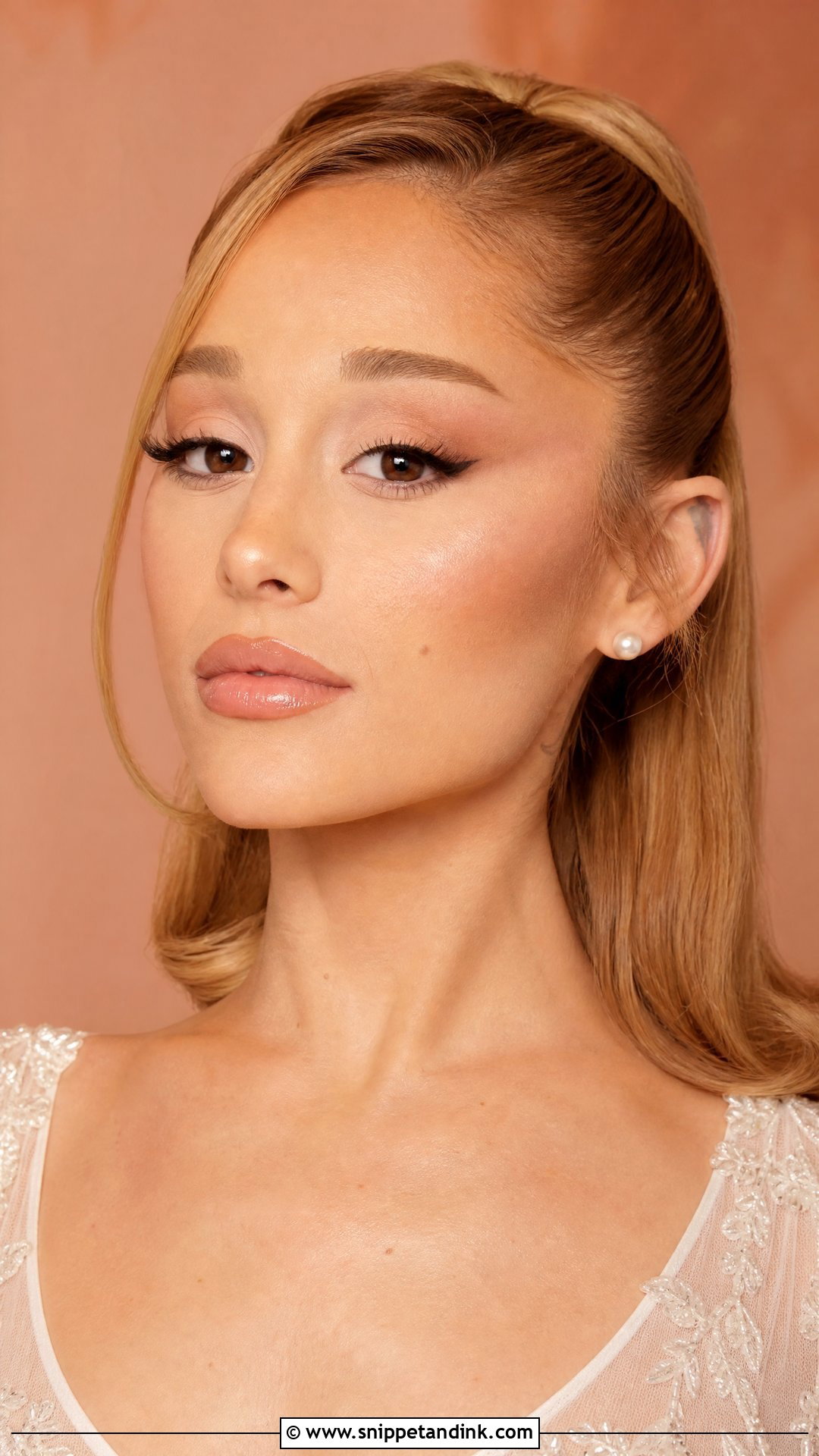 Ariana Grande Glossy Lip Wedding Makeup - Snippet and Ink - 20 Ariana Grande Wedding Makeup Ideas