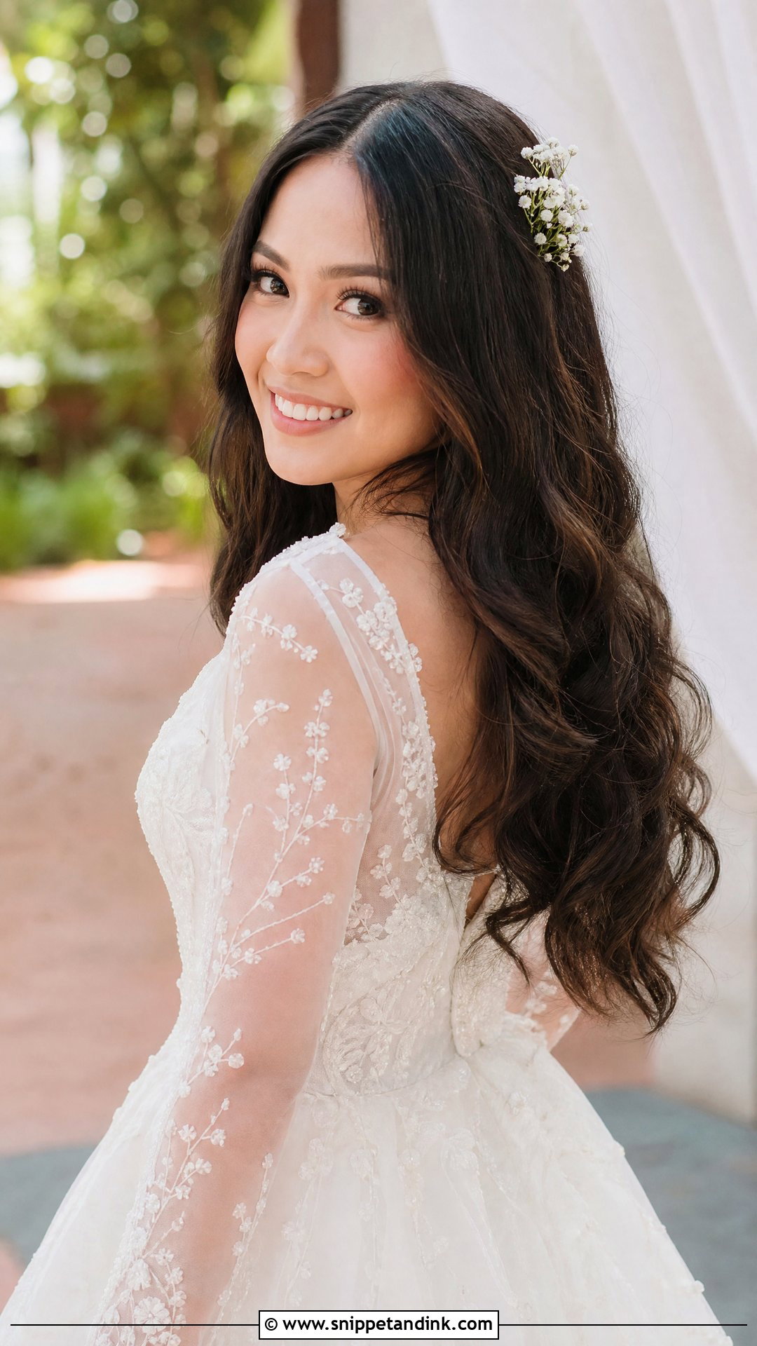 Asian Wedding Loose Curls - Snippet and Ink - 15 Asian Hair Wedding Hairstyles