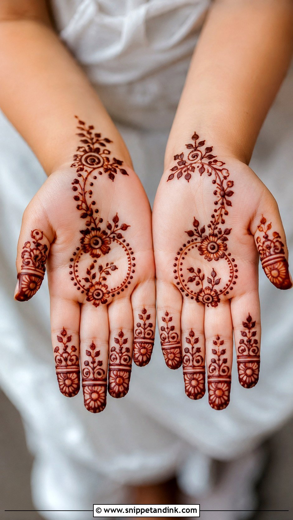 Baby Easy Mehndi Design - Snippet and Ink - 35 Baby Mehndi Design Ideas