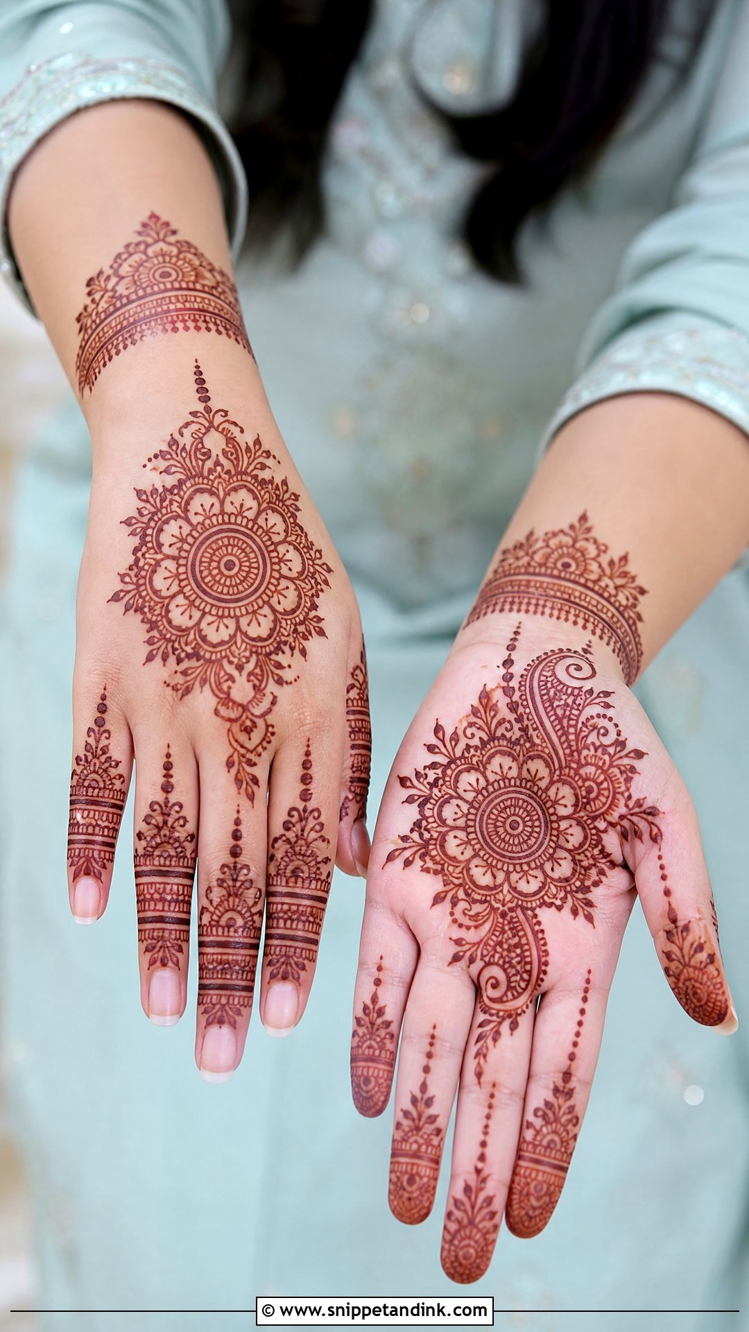 Back And Palm Mehndi Design - Snippet and Ink - 30 Unique Palms Mehndi Designs