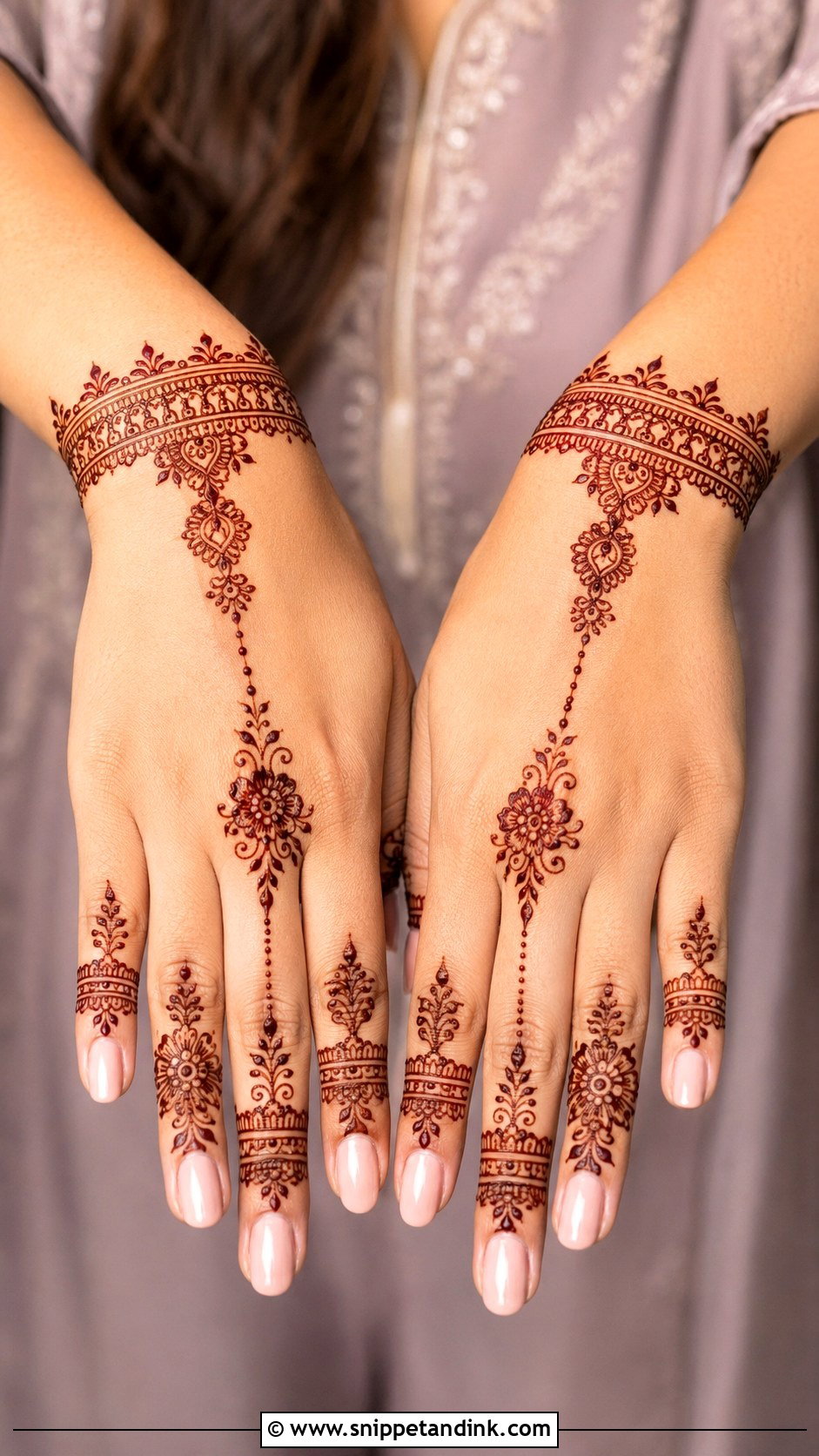 Back Hand Jewellery Mehndi Design - Snippet and Ink - 35 Hand Mehndi Designs