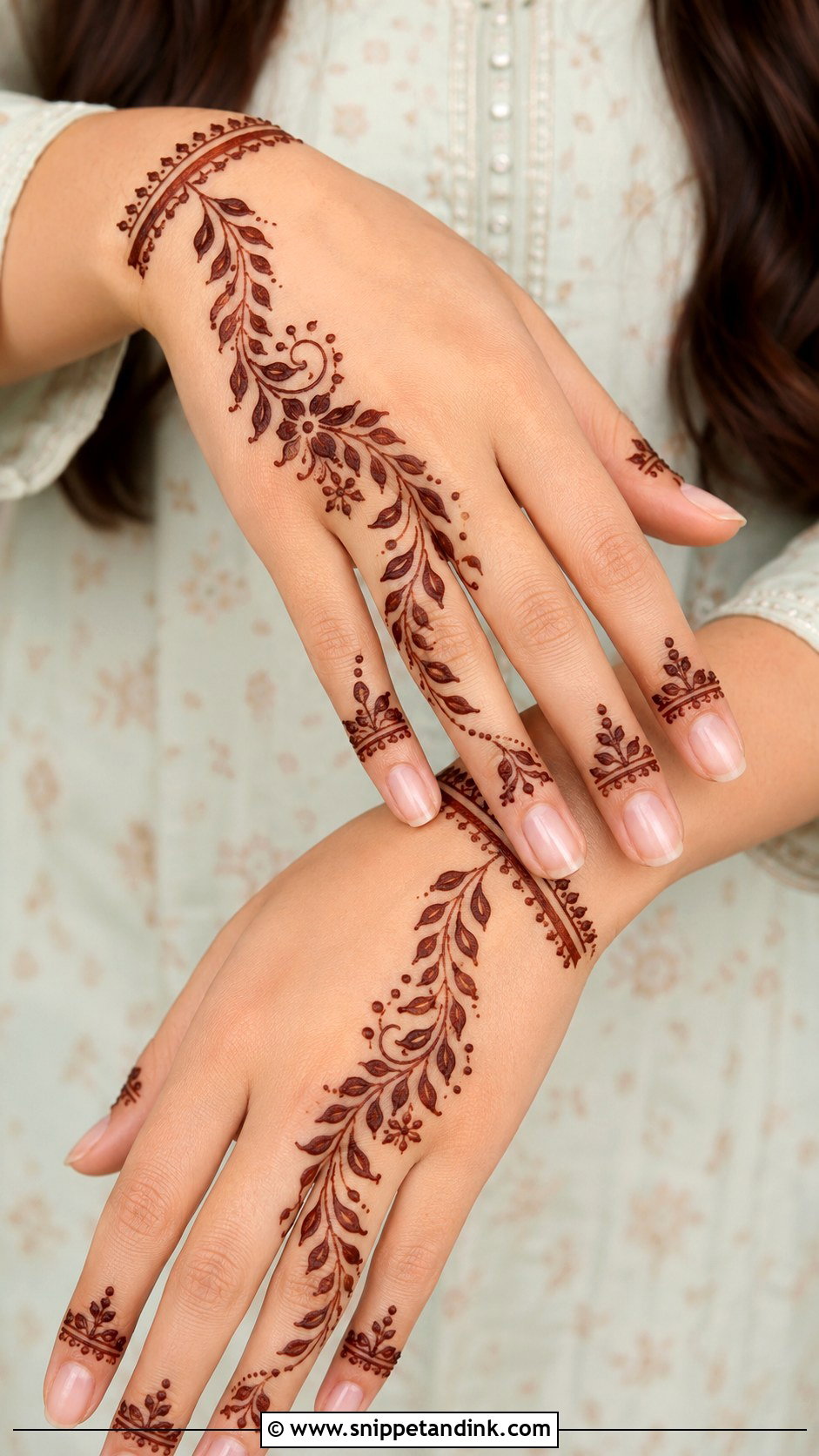 Back Hand Leaf Mehndi Design - Snippet and Ink - 30 Simple Easy Back Hand Mehndi Design Ideas