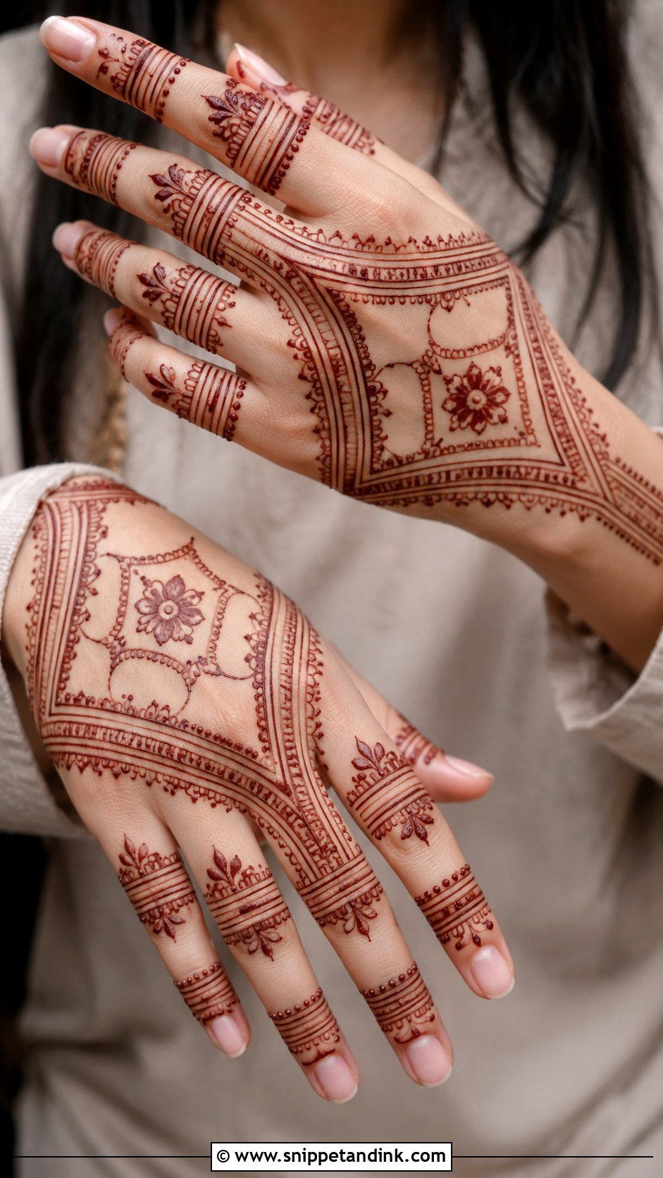 Back Hand Mehndi Design With Lines - Snippet and Ink - 35 Simple Beautiful Back Hand Mehndi Designs