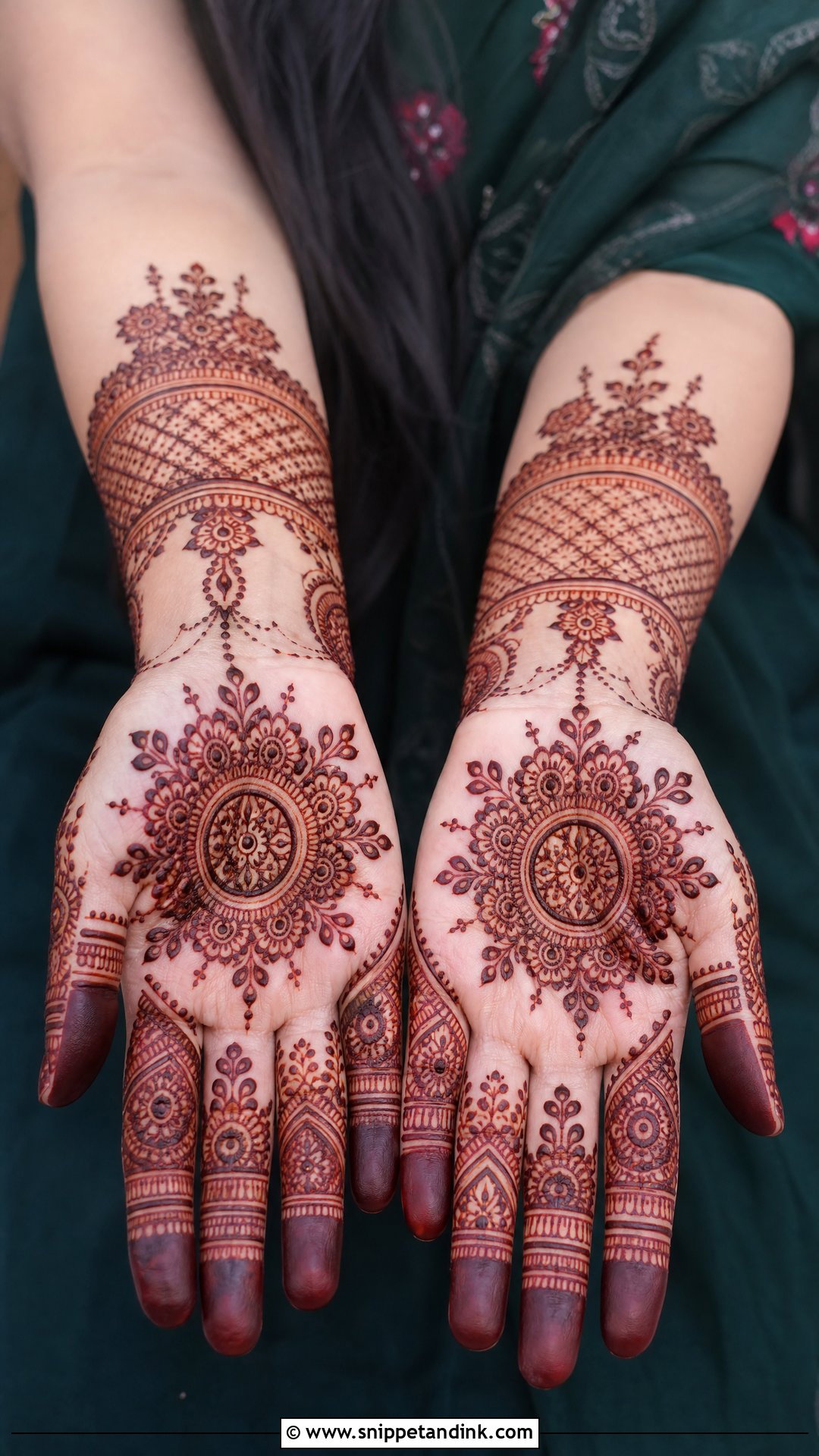 Balochi Indo Arabic Mehndi Design - Snippet and Ink - 20 Balochi Mehndi Designs