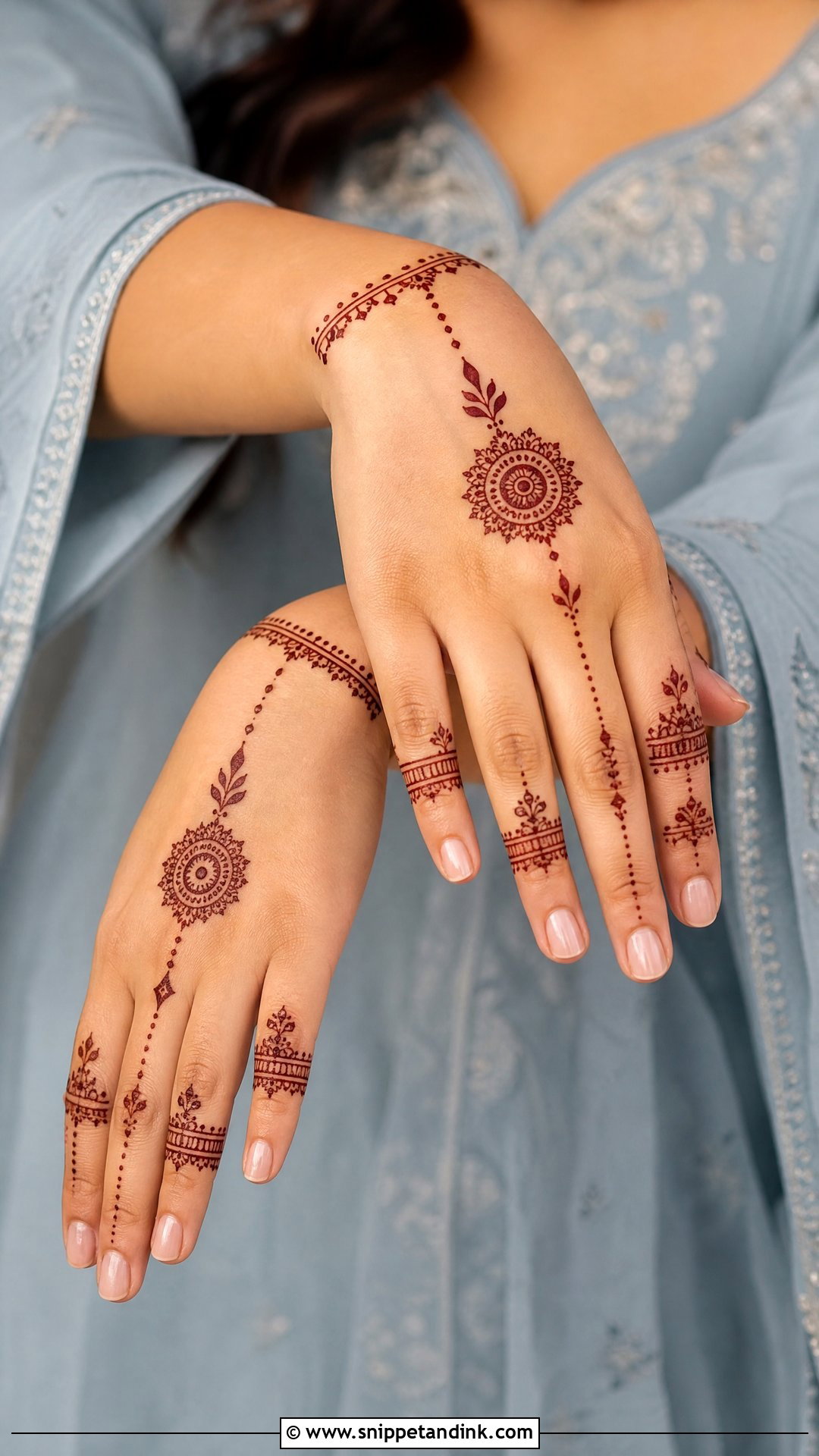 Balochi Minimal Mehndi Design - Snippet and Ink - 20 Balochi Mehndi Designs