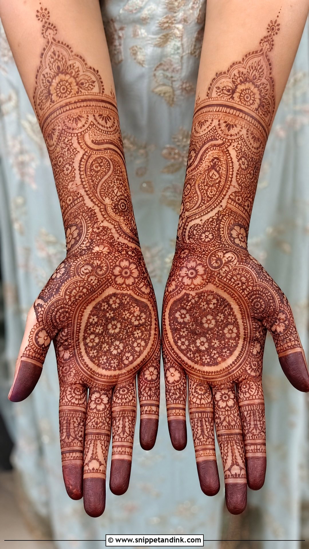 Bandhani Mehendi Outfit For Bride - Snippet and Ink - 20 Mehendi Function Outfit Brides Ideas