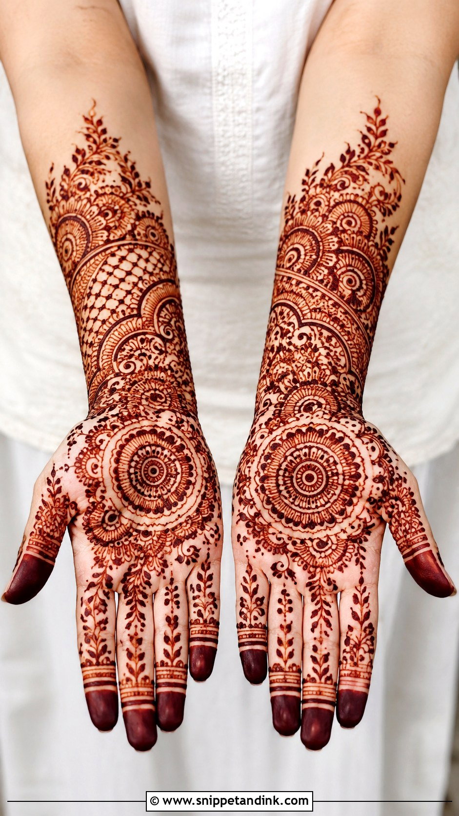 Beautiful Front Hand Mehndi Design - Snippet and Ink - 35 Trendy Front Hand Mehndi Designs