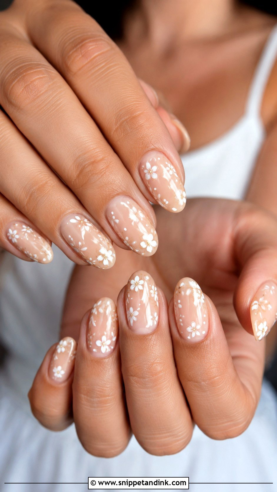 Beige Floral Wedding Nails - Snippet and Ink - 20 Beige Wedding Nails