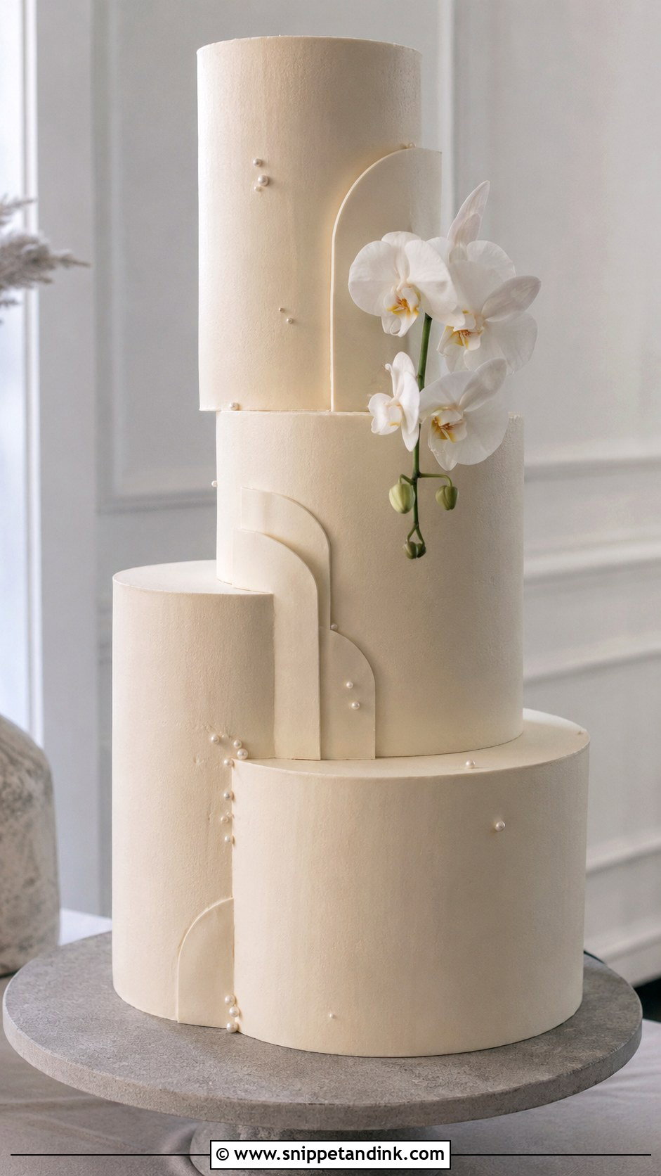 Big Modern Wedding Cake - Snippet and Ink - 20 Big Wedding Cakes