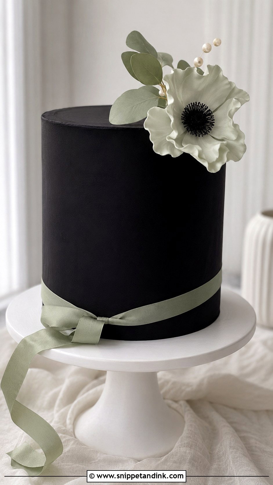 Black And Green Minimalist Wedding Cake - Snippet and Ink - 25 Black and Green Wedding Cake Ideas
