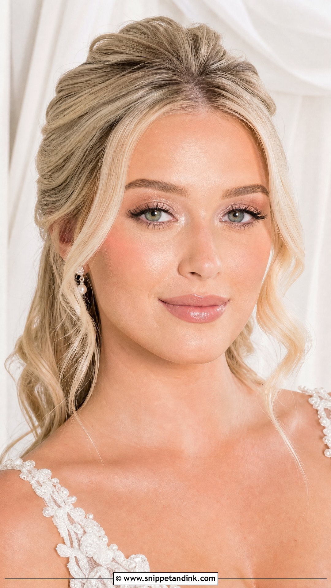 Blonde Bridal Champagne Eye Makeup - Snippet and Ink - 20 Blonde Bridal Makeup Ideas