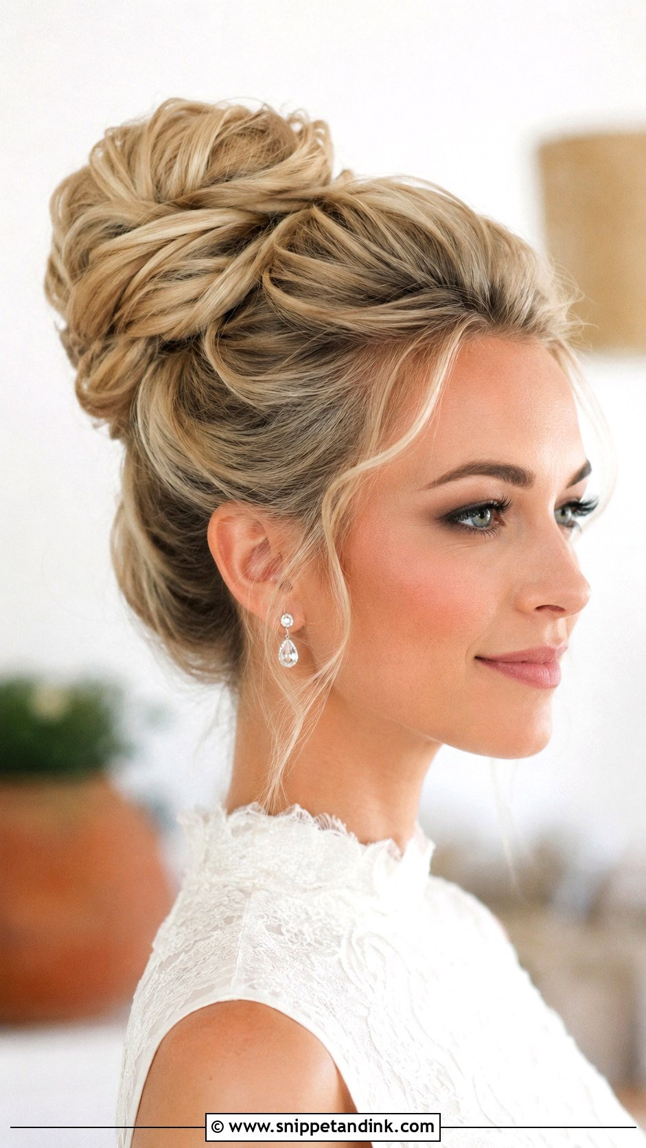Blonde Loose Curls Wedding Hairstyle - Snippet and Ink - 15 Wedding Hairstyles for Blonde Hair