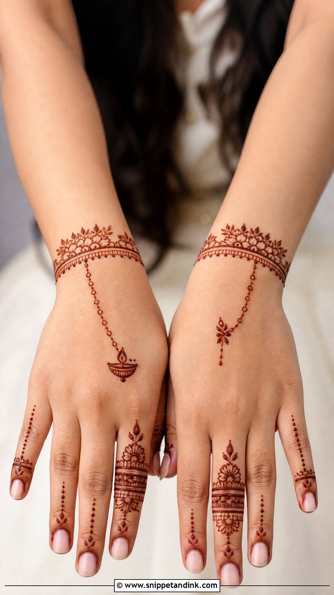 Bracelet Diwali Mehndi Design - Snippet and Ink - 30 Diwali Mehndi Designs