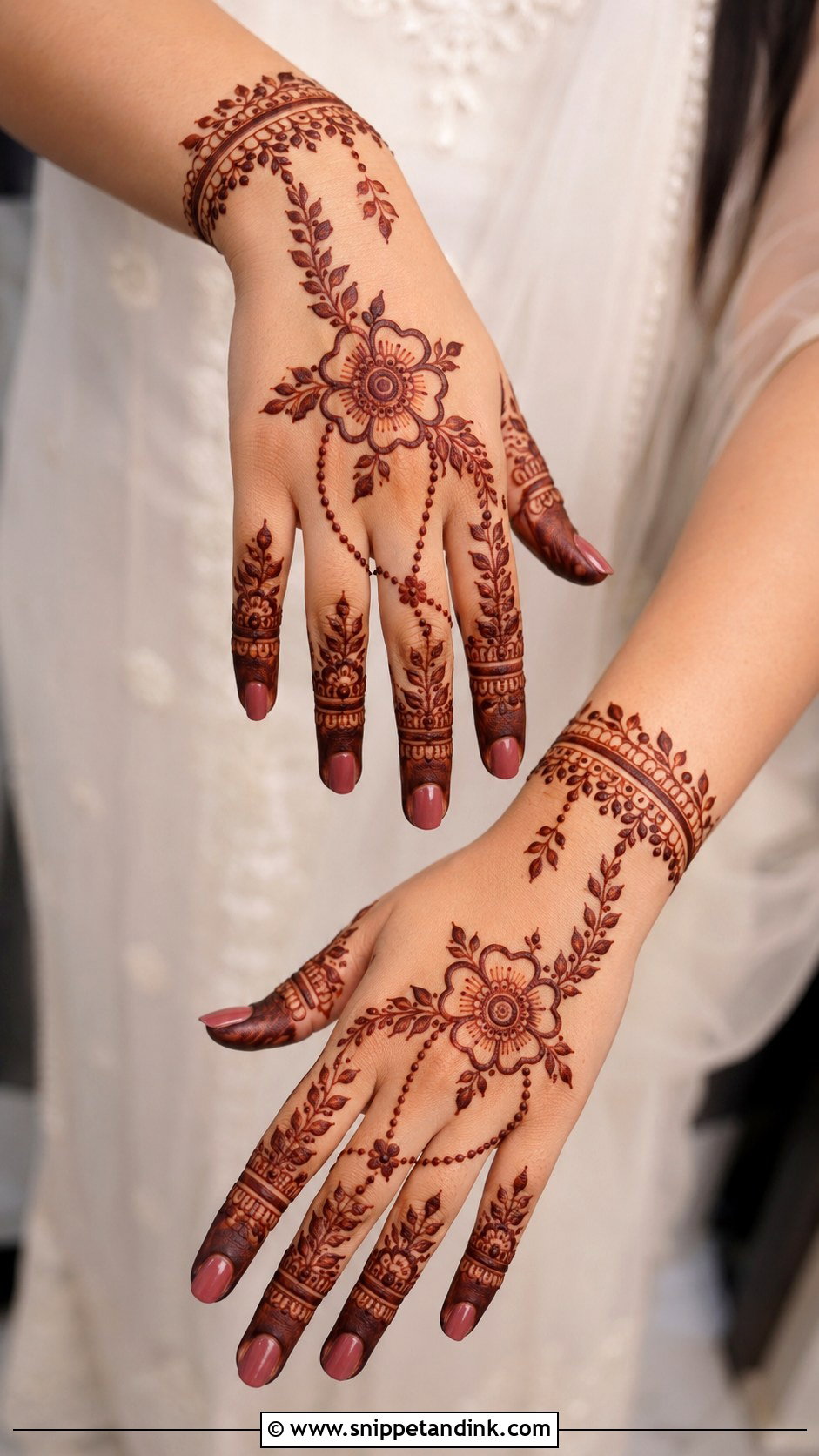 Bracelet Dulhan Mehndi Design - Snippet and Ink - 35 Dulhan Mehndi Designs
