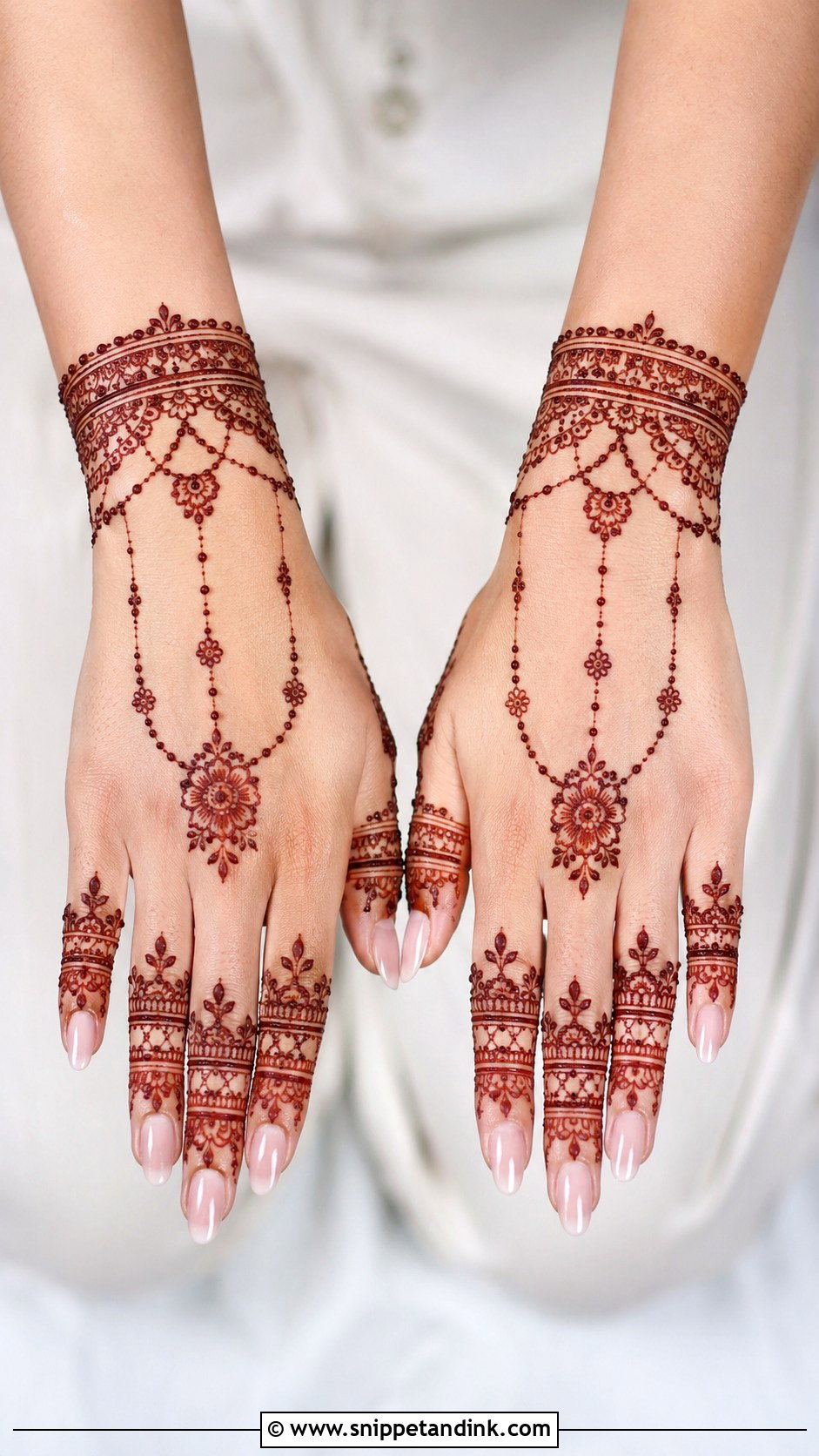 Bracelet Mehndi Design - Snippet and Ink - 35 Best Mehndi Designs