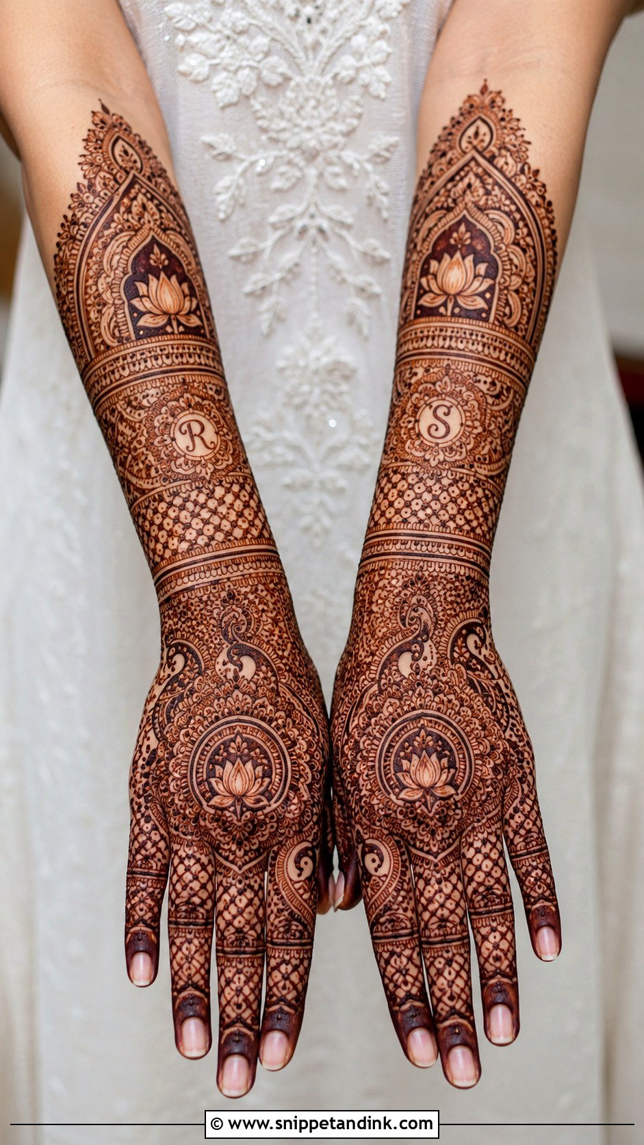 Bridal Backhand Mehndi Design - Snippet and Ink - 35 Latest Backhand Mehndi Designs