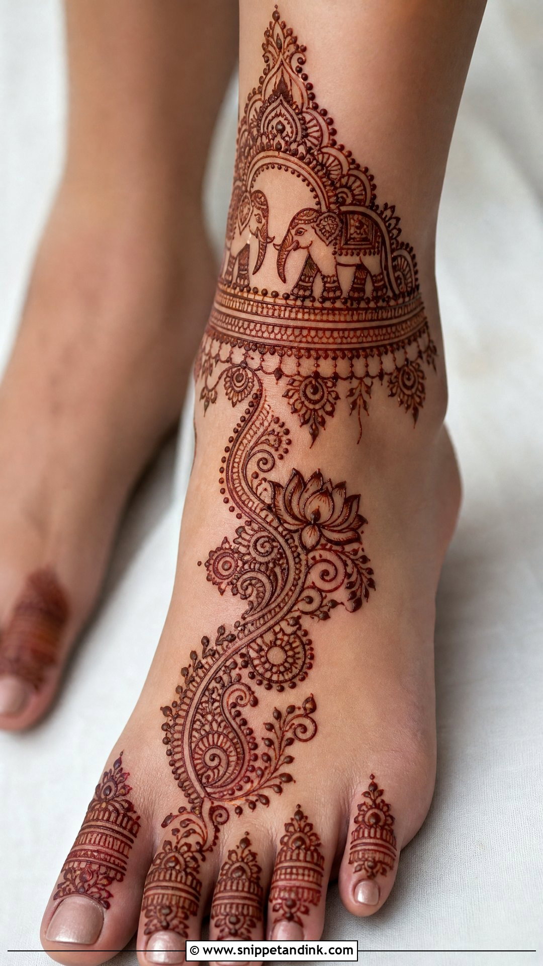 Bridal Elephant Foot Mehndi Design - Snippet and Ink - 20 Bridal Elephant Mehndi Designs
